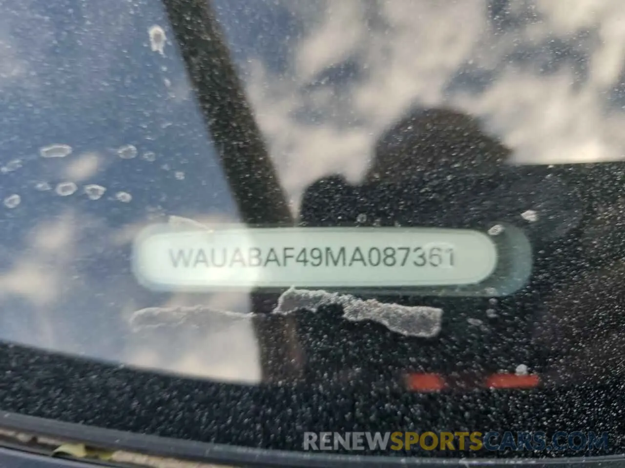 12 fotografías del automóvil dañado WAUABAF49MA087361 AUDI A4 2021