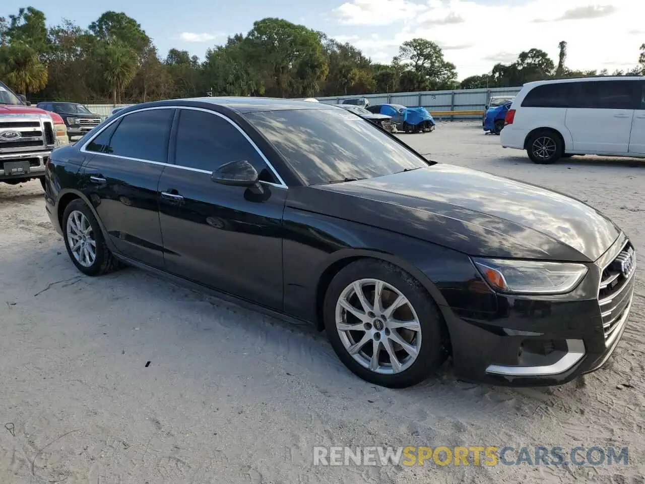 4 fotografías del automóvil dañado WAUABAF49MA087361 AUDI A4 2021