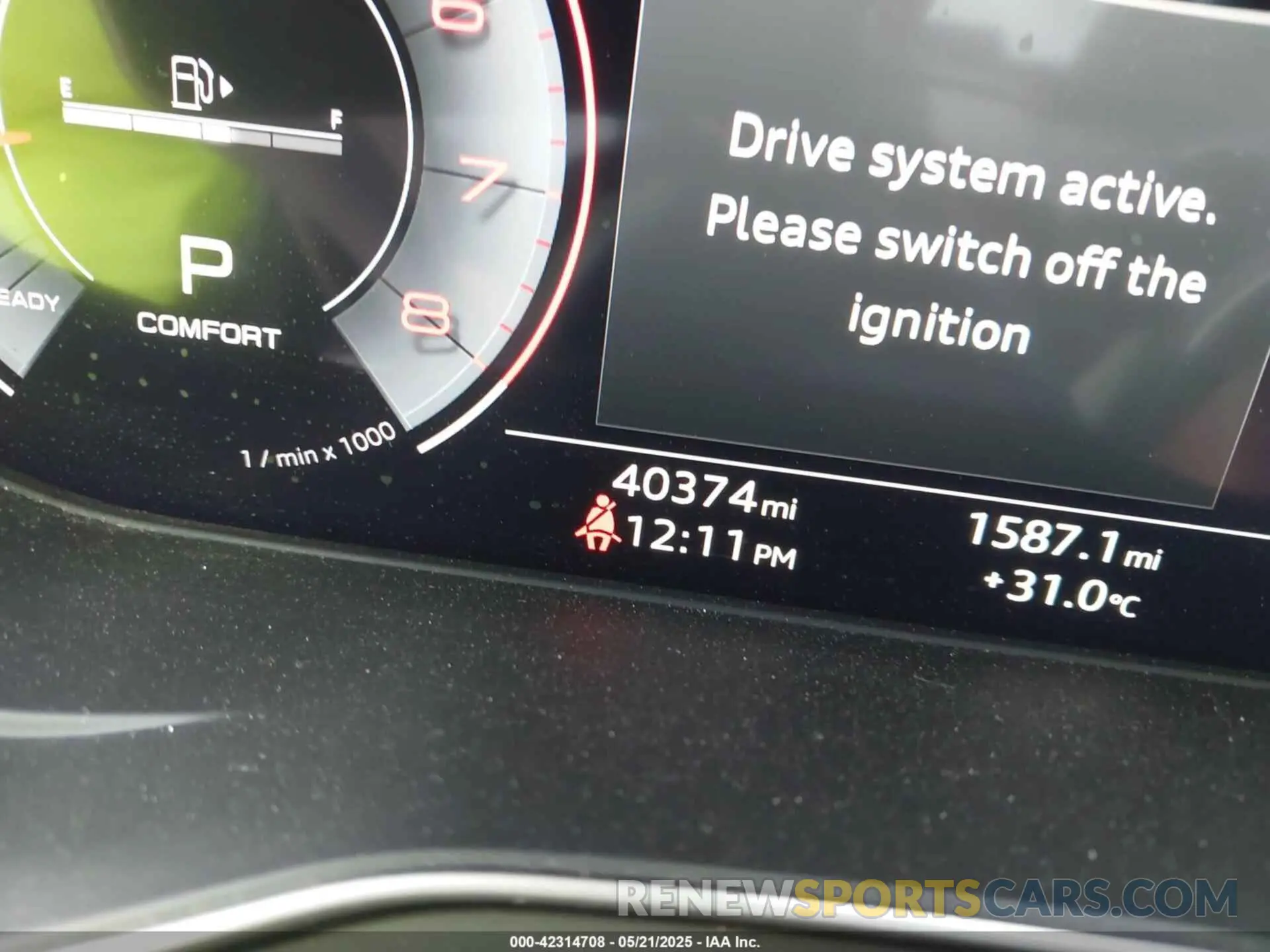 16 fotografías del automóvil dañado WAUBBAF46MA085653 AUDI A4 2021