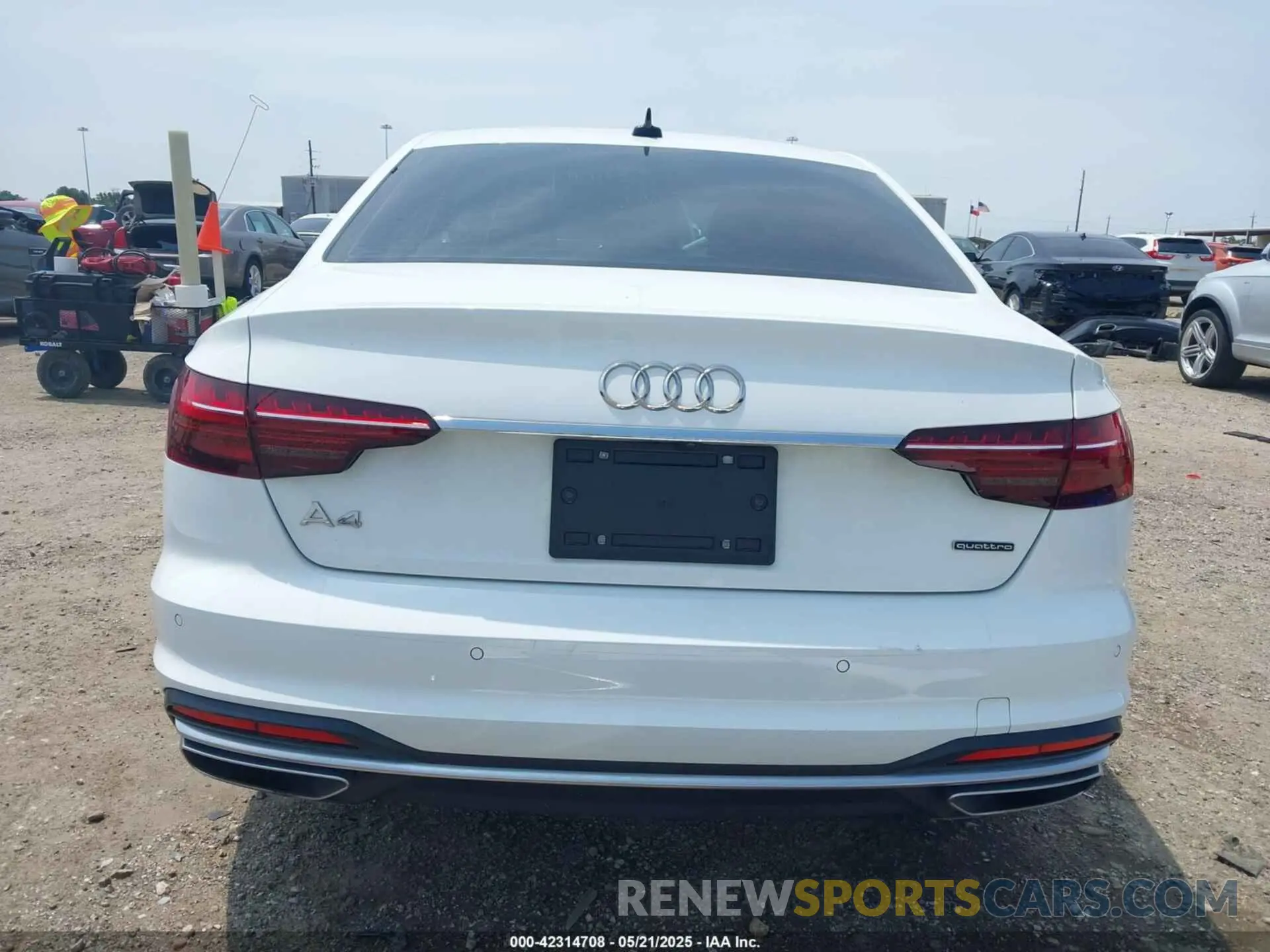 17 fotografías del automóvil dañado WAUBBAF46MA085653 AUDI A4 2021