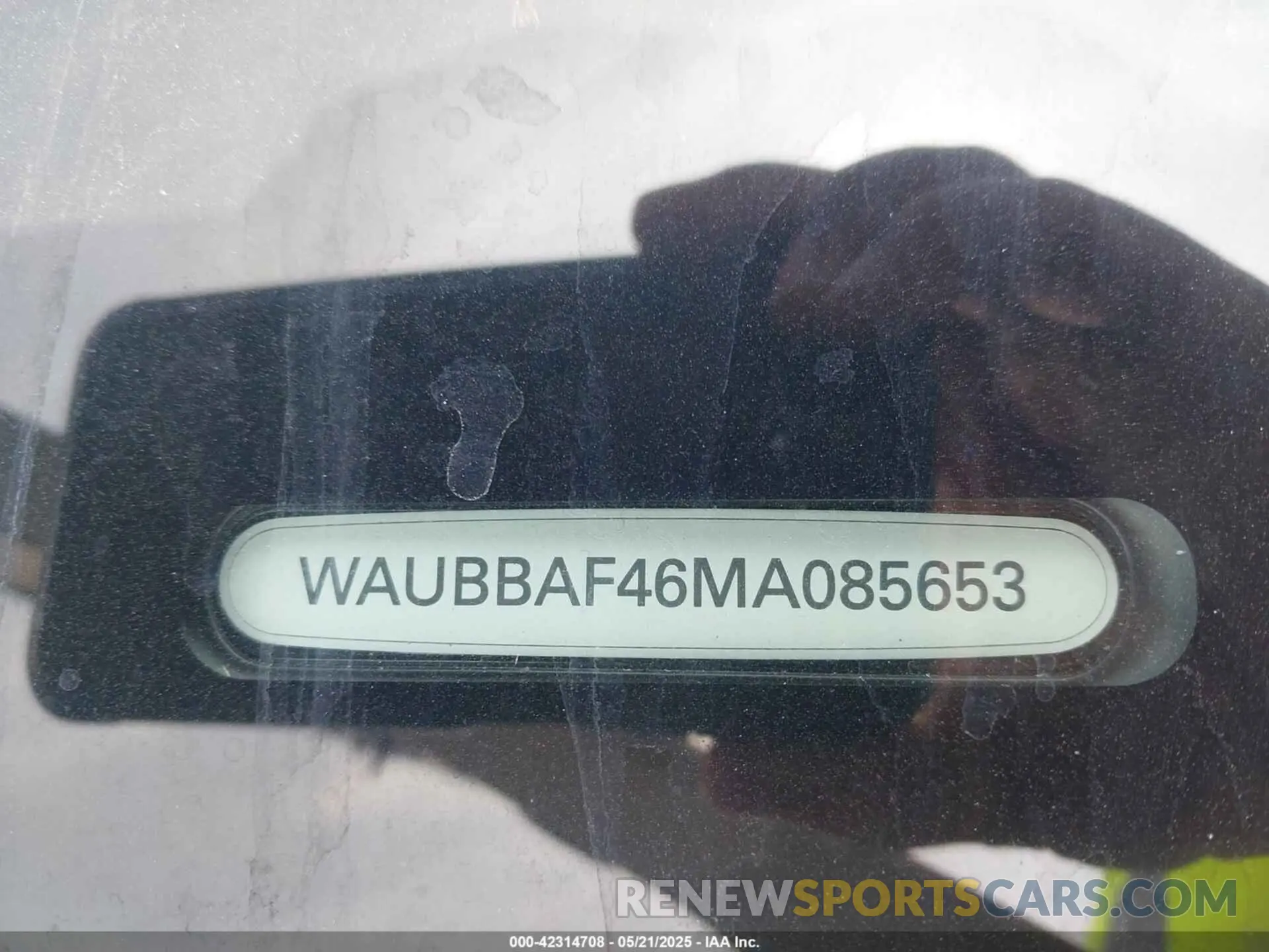 9 fotografías del automóvil dañado WAUBBAF46MA085653 AUDI A4 2021