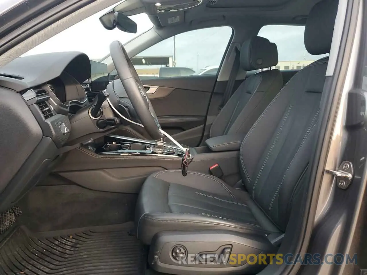 7 fotografías del automóvil dañado WAUBBAF46MN007916 AUDI A4 2021