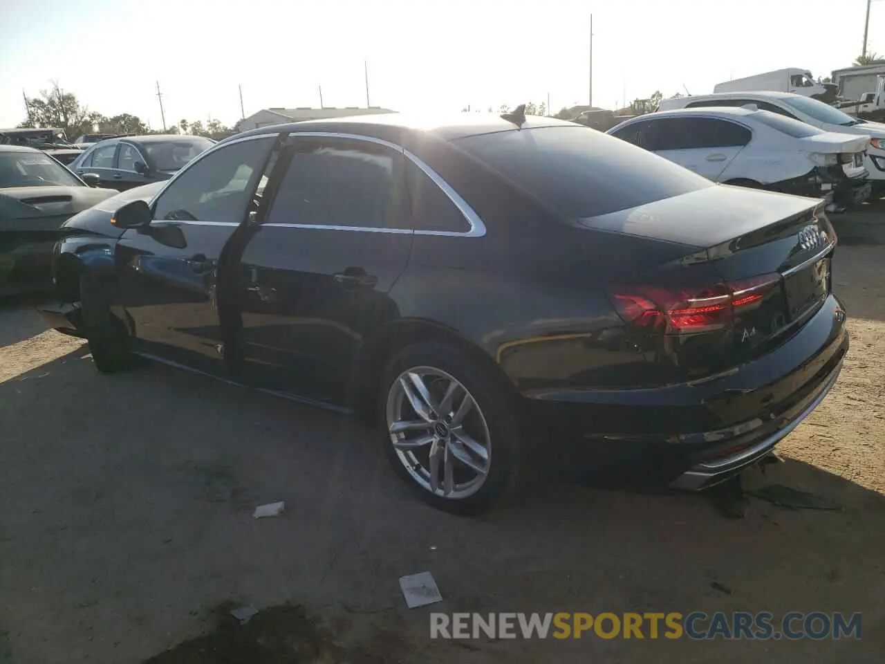2 fotografías del automóvil dañado WAUDAAF45MA022846 AUDI A4 2021