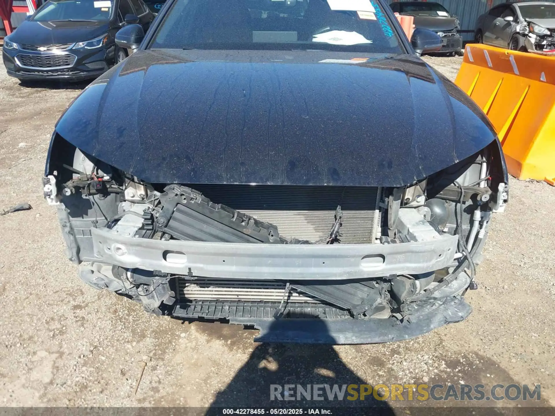6 fotografías del automóvil dañado WAUEAAF40MA075183 AUDI A4 2021