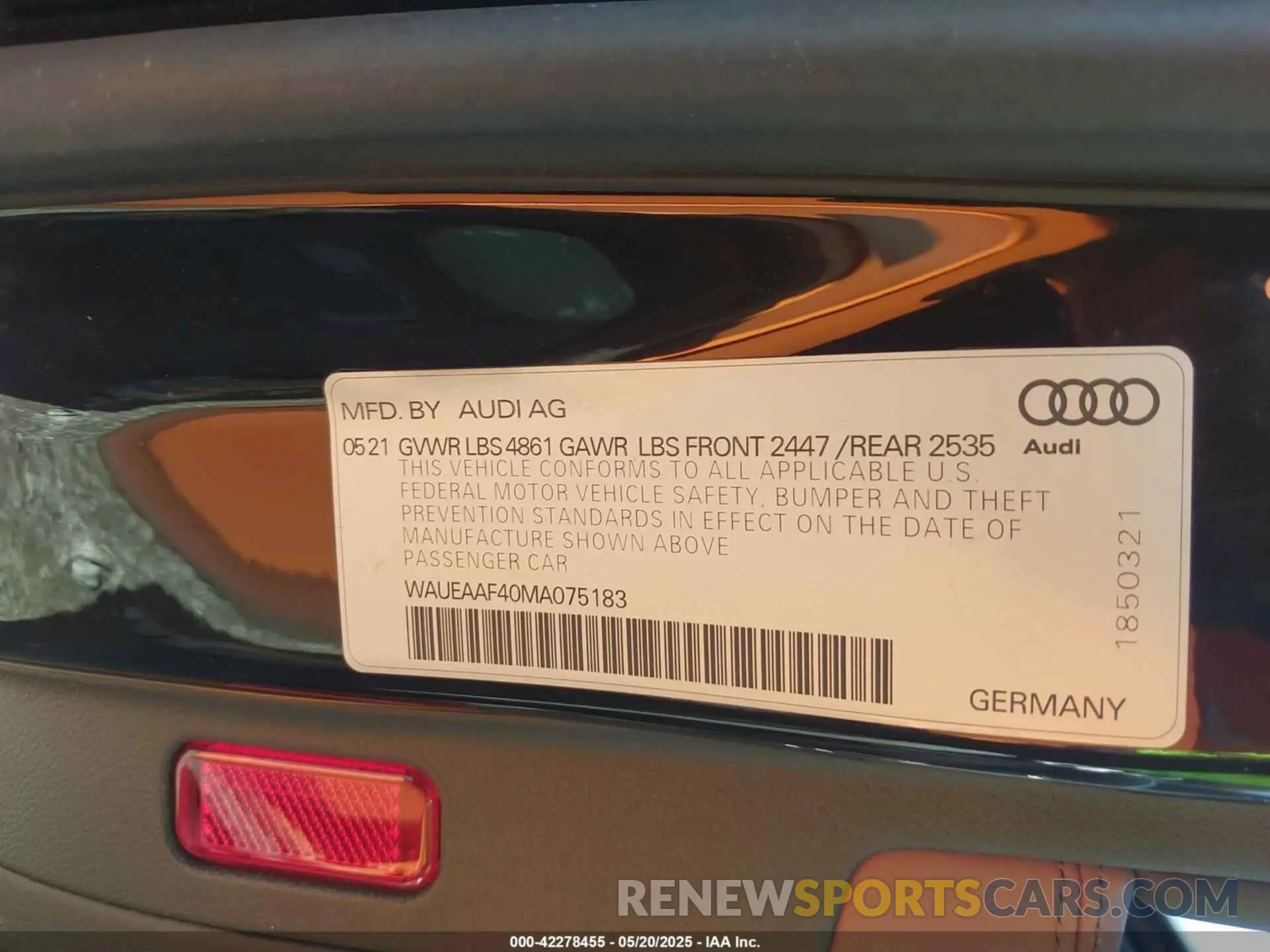 9 fotografías del automóvil dañado WAUEAAF40MA075183 AUDI A4 2021