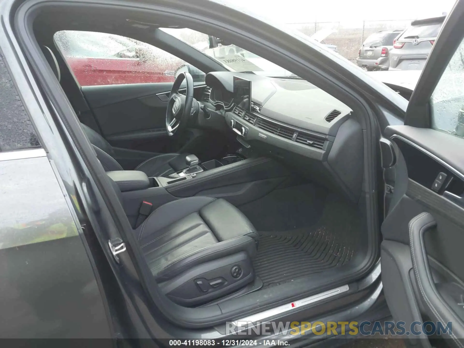 5 fotografías del automóvil dañado WAUEAAF40MN007796 AUDI A4 2021