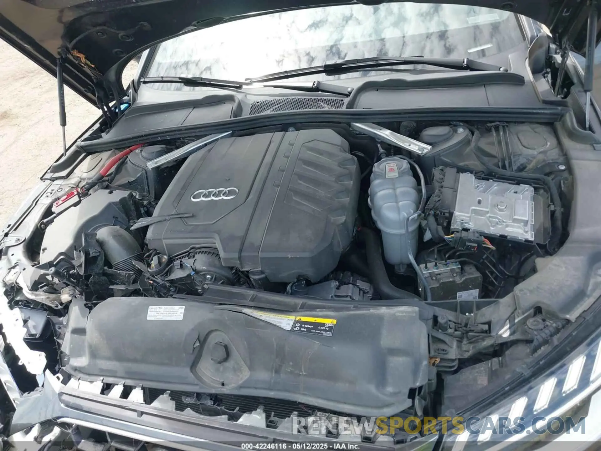10 fotografías del automóvil dañado WAUEAAF41MA076634 AUDI A4 2021