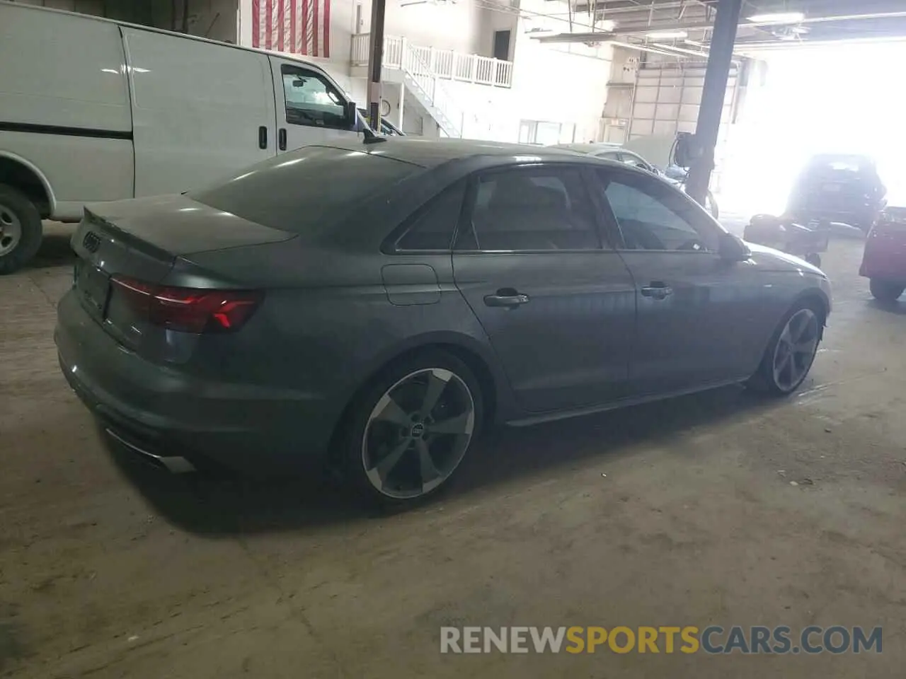 3 fotografías del automóvil dañado WAUEAAF42MA079297 AUDI A4 2021