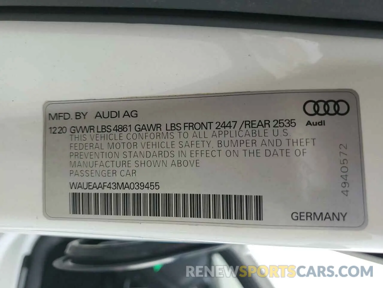 12 fotografías del automóvil dañado WAUEAAF43MA039455 AUDI A4 2021