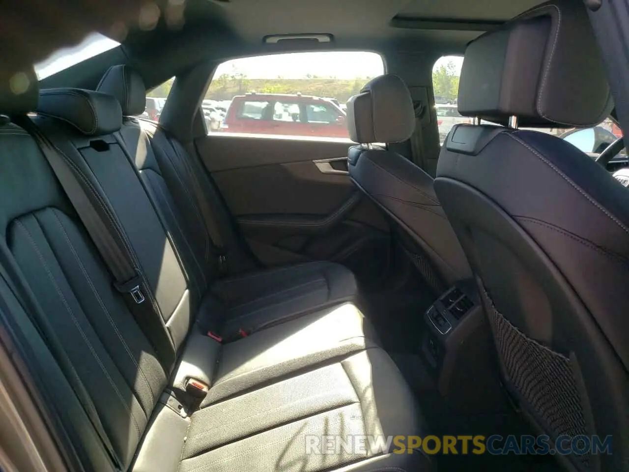6 fotografías del automóvil dañado WAUEAAF43MA078305 AUDI A4 2021