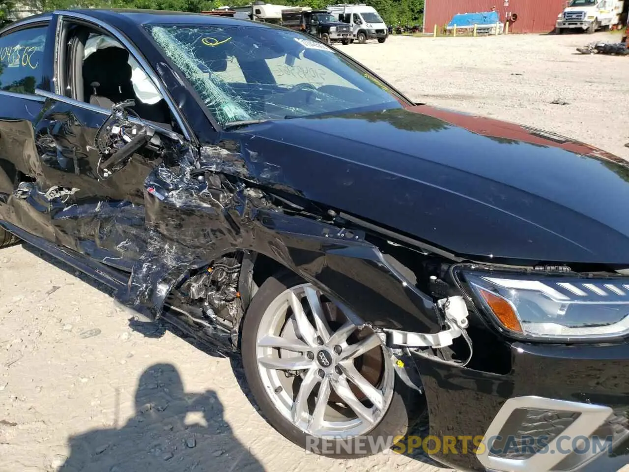 9 fotografías del automóvil dañado WAUEAAF44MA012815 AUDI A4 2021