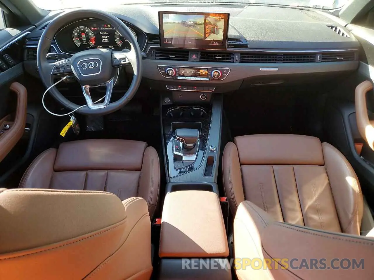 8 fotografías del automóvil dañado WAUEAAF44MA016041 AUDI A4 2021