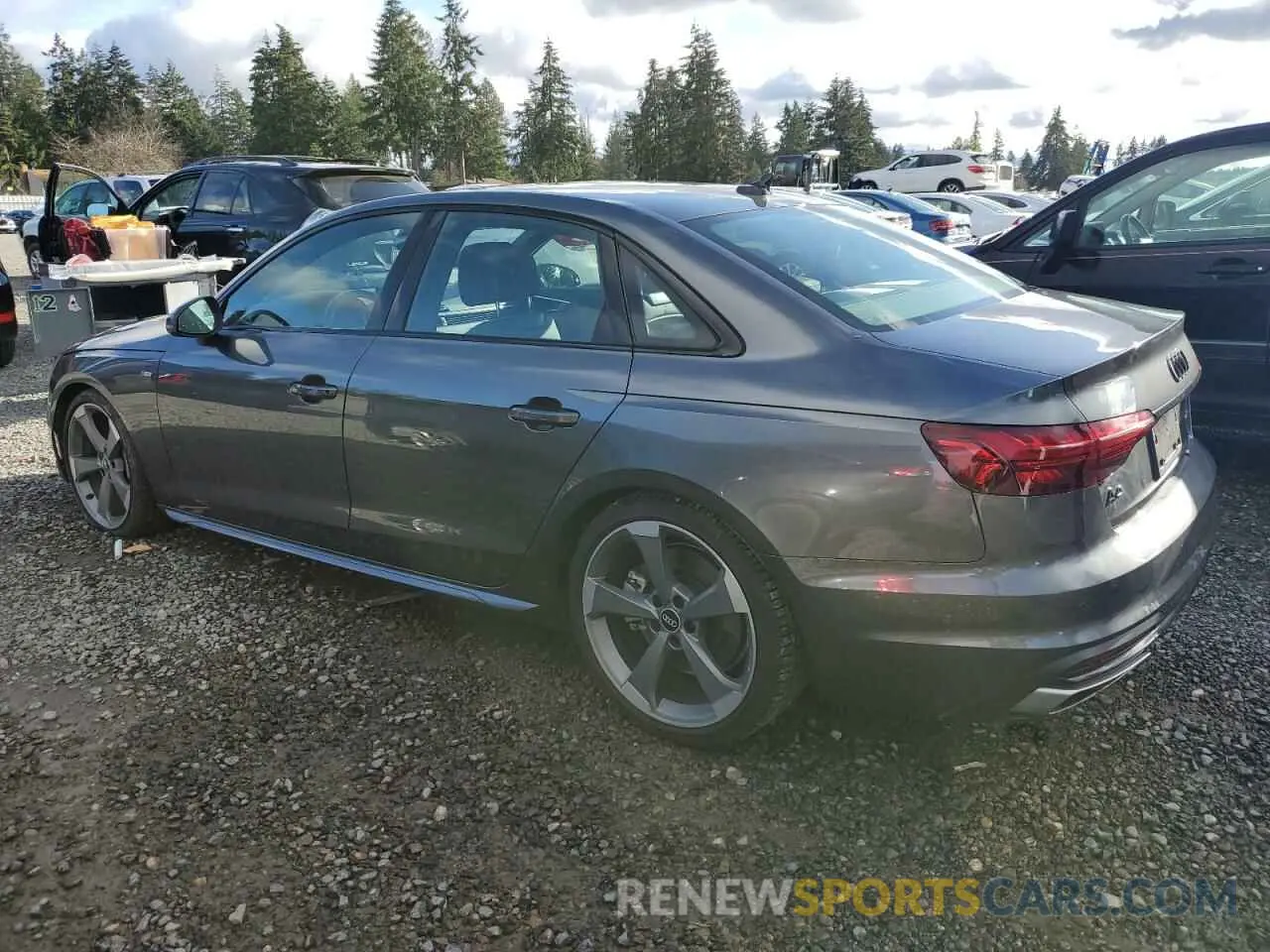 2 fotografías del automóvil dañado WAUEAAF45MA039716 AUDI A4 2021