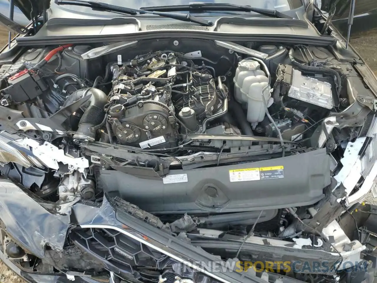 11 fotografías del automóvil dañado WAUEAAF46MA015960 AUDI A4 2021