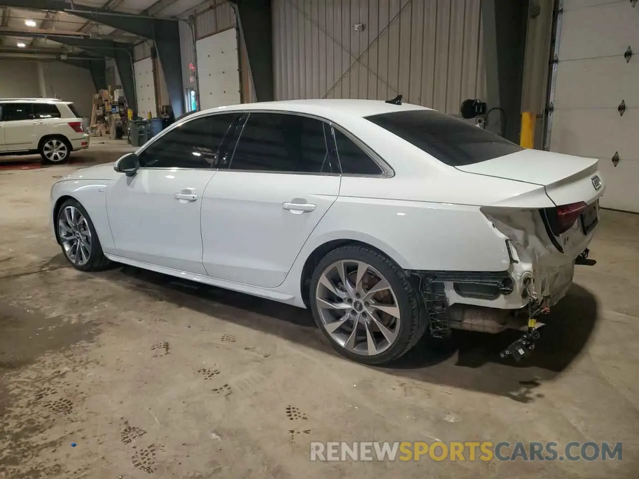2 fotografías del automóvil dañado WAUEAAF49MA016195 AUDI A4 2021