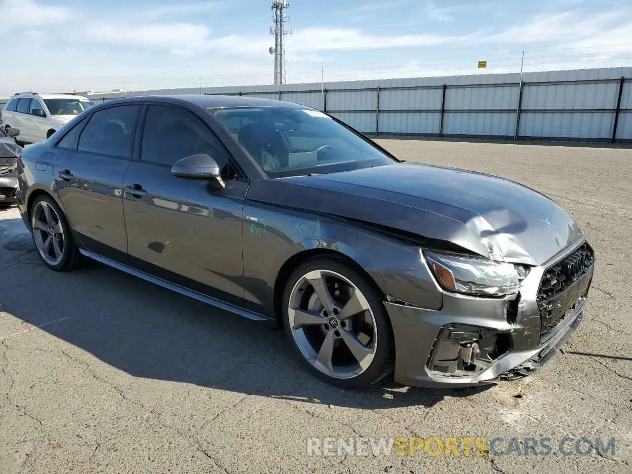 4 fotografías del automóvil dañado WAUEAAF49MA041176 AUDI A4 2021