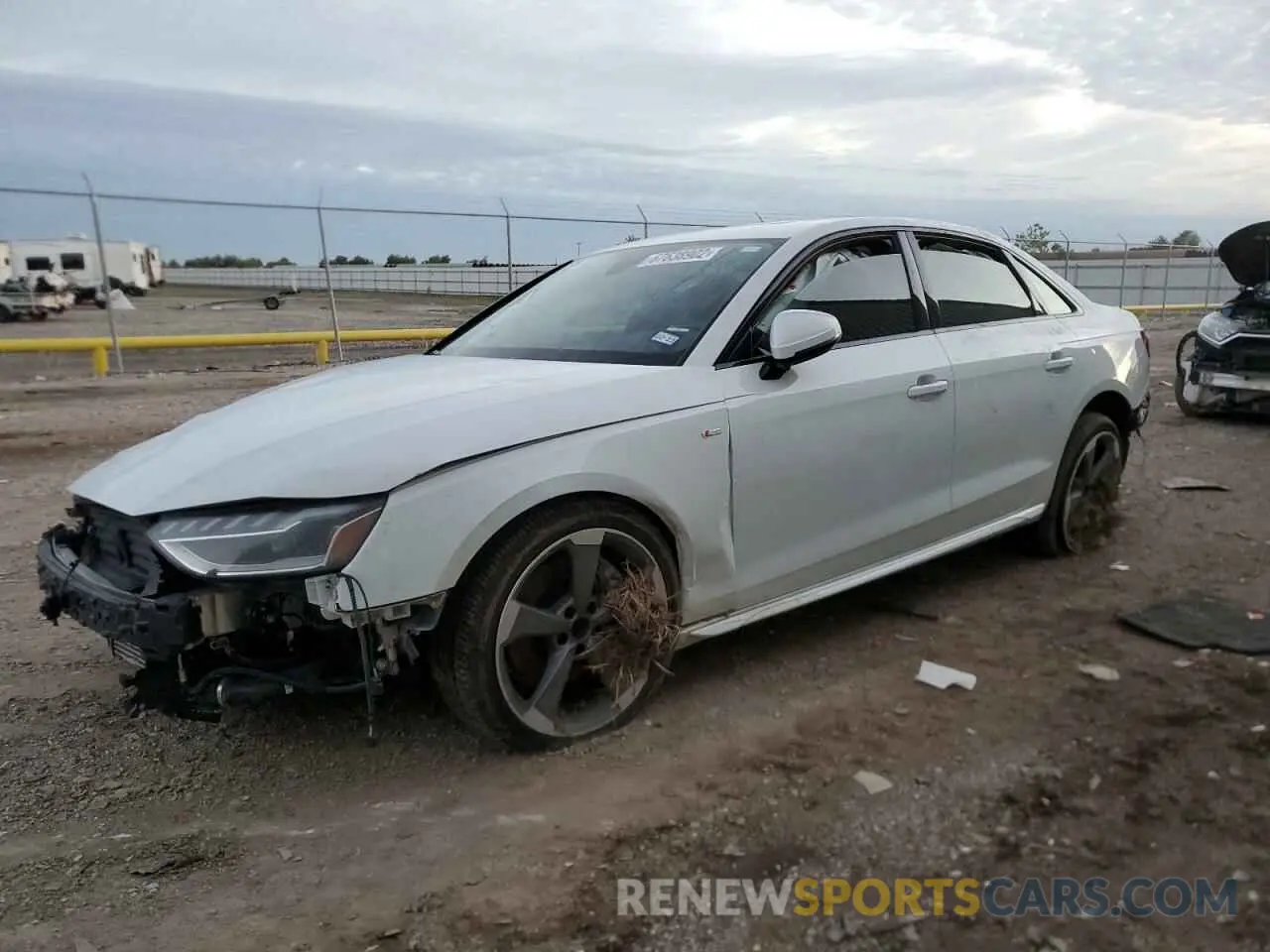1 fotografías del automóvil dañado WAUEAAF49MN003729 AUDI A4 2021