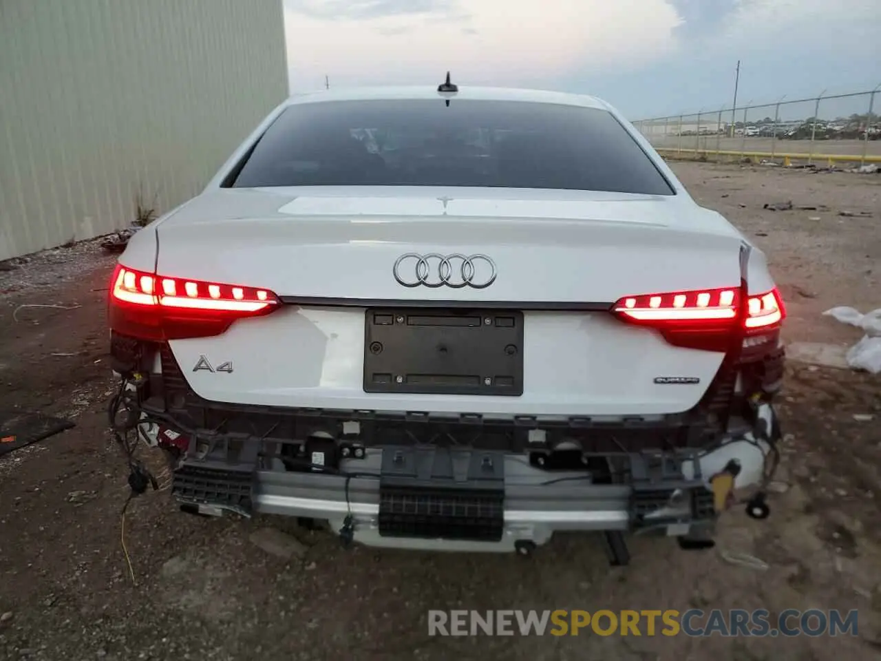 6 fotografías del automóvil dañado WAUEAAF49MN003729 AUDI A4 2021