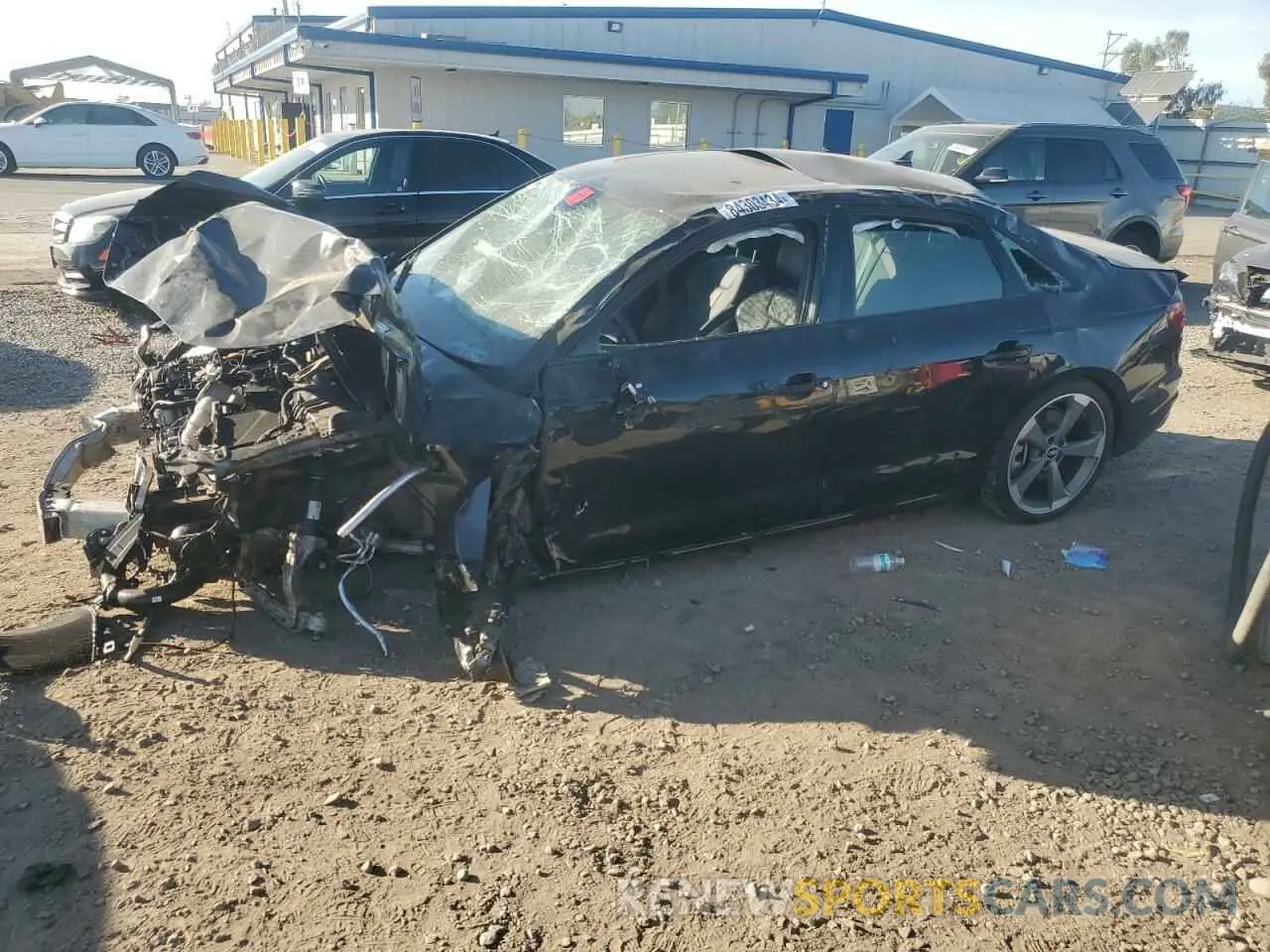 1 fotografías del automóvil dañado WAUEAAF49MN012317 AUDI A4 2021