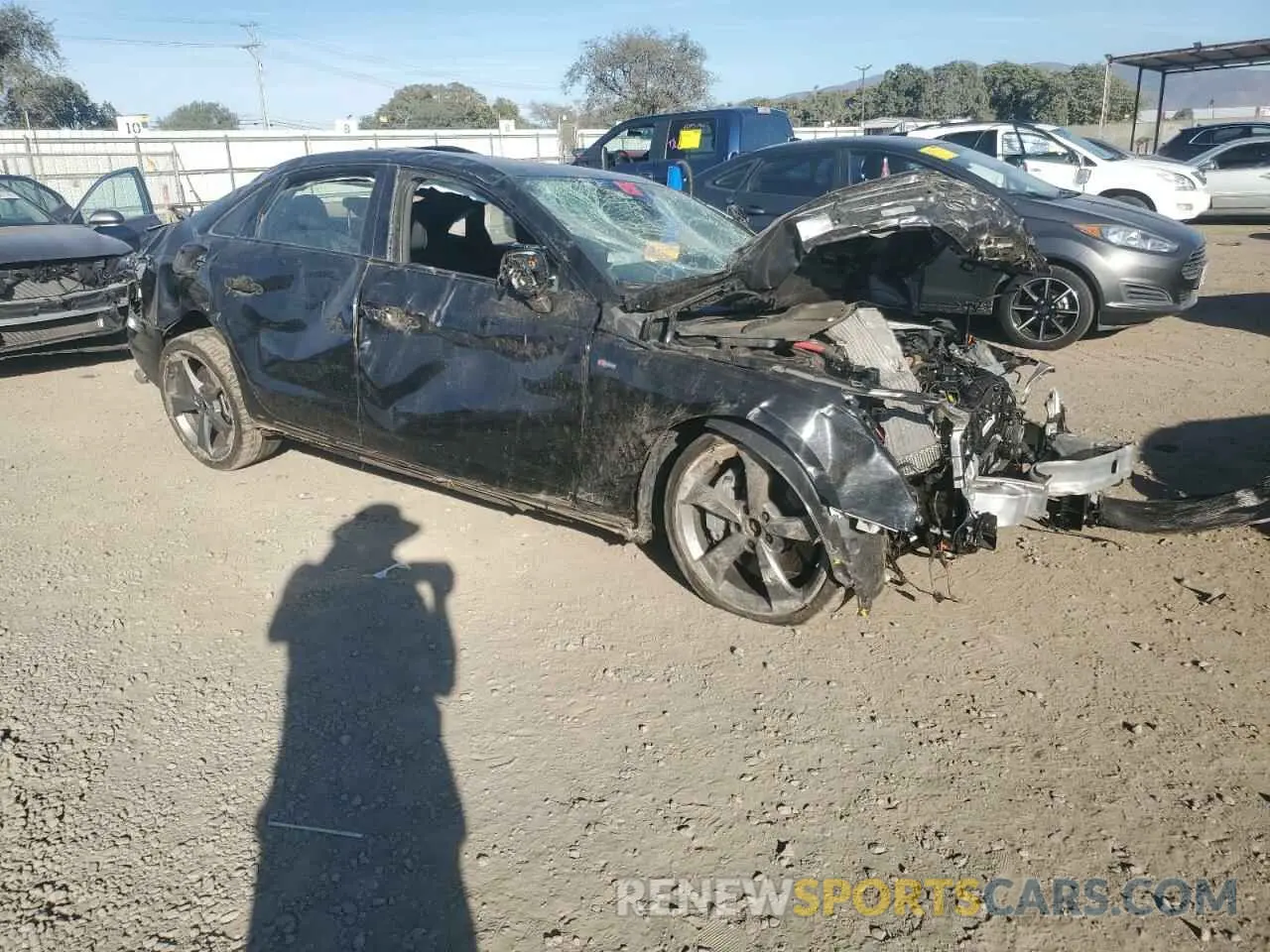4 fotografías del automóvil dañado WAUEAAF49MN012317 AUDI A4 2021