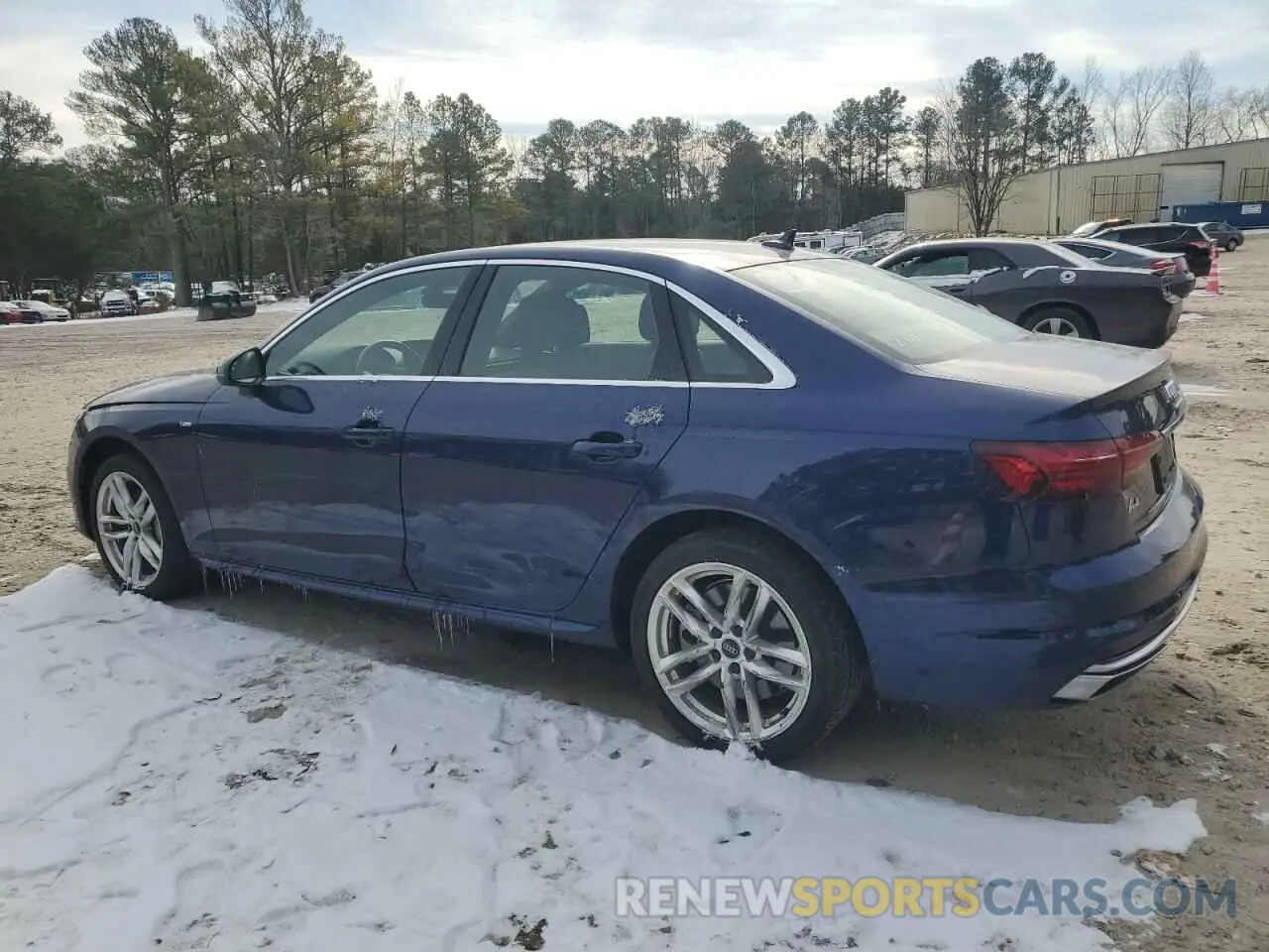 2 fotografías del automóvil dañado WAUEAAF4XMA038139 AUDI A4 2021