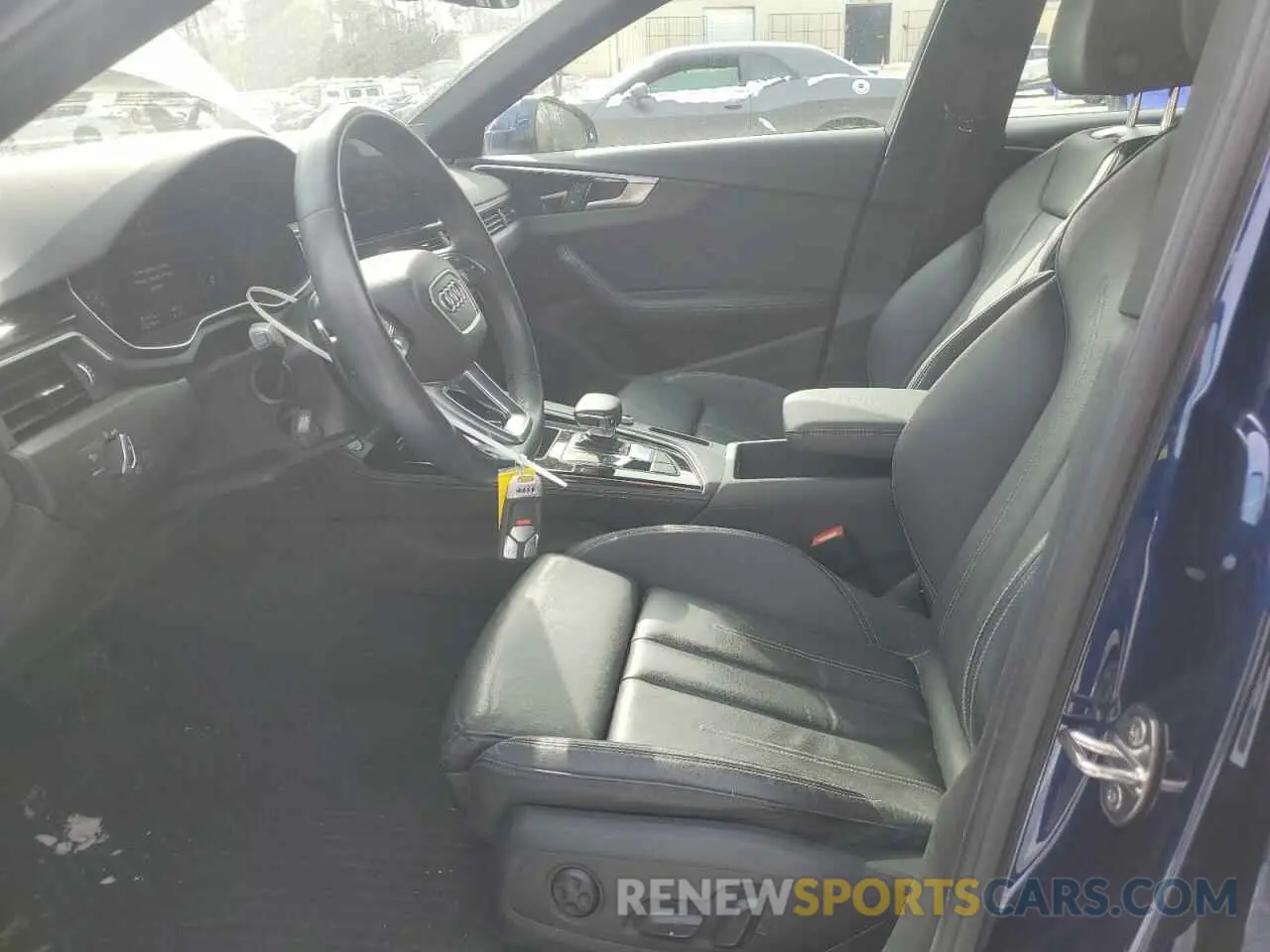 7 fotografías del automóvil dañado WAUEAAF4XMA038139 AUDI A4 2021