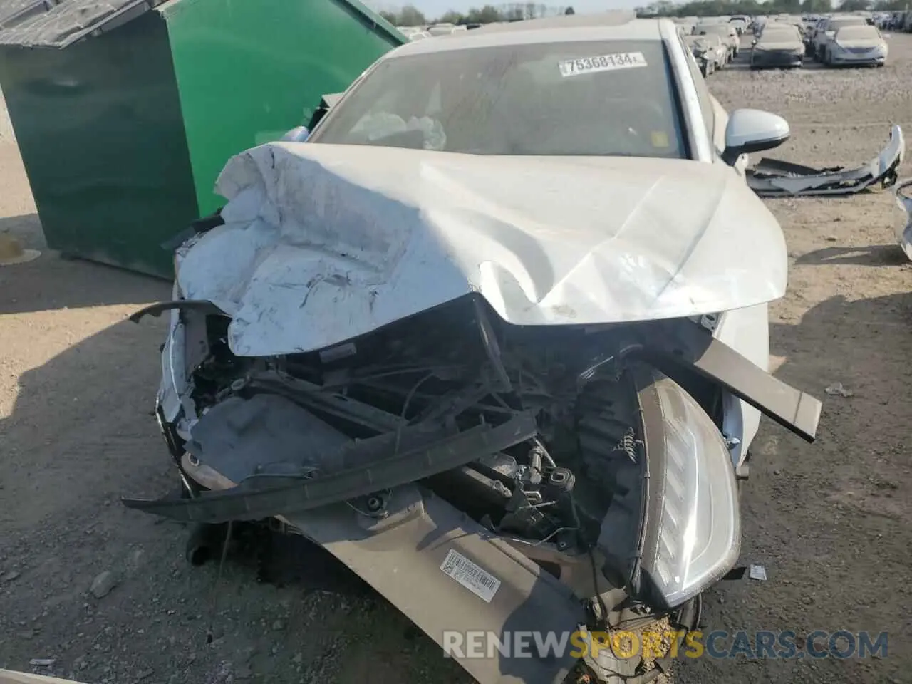 5 fotografías del automóvil dañado WAUEABF48MN003565 AUDI A4 2021