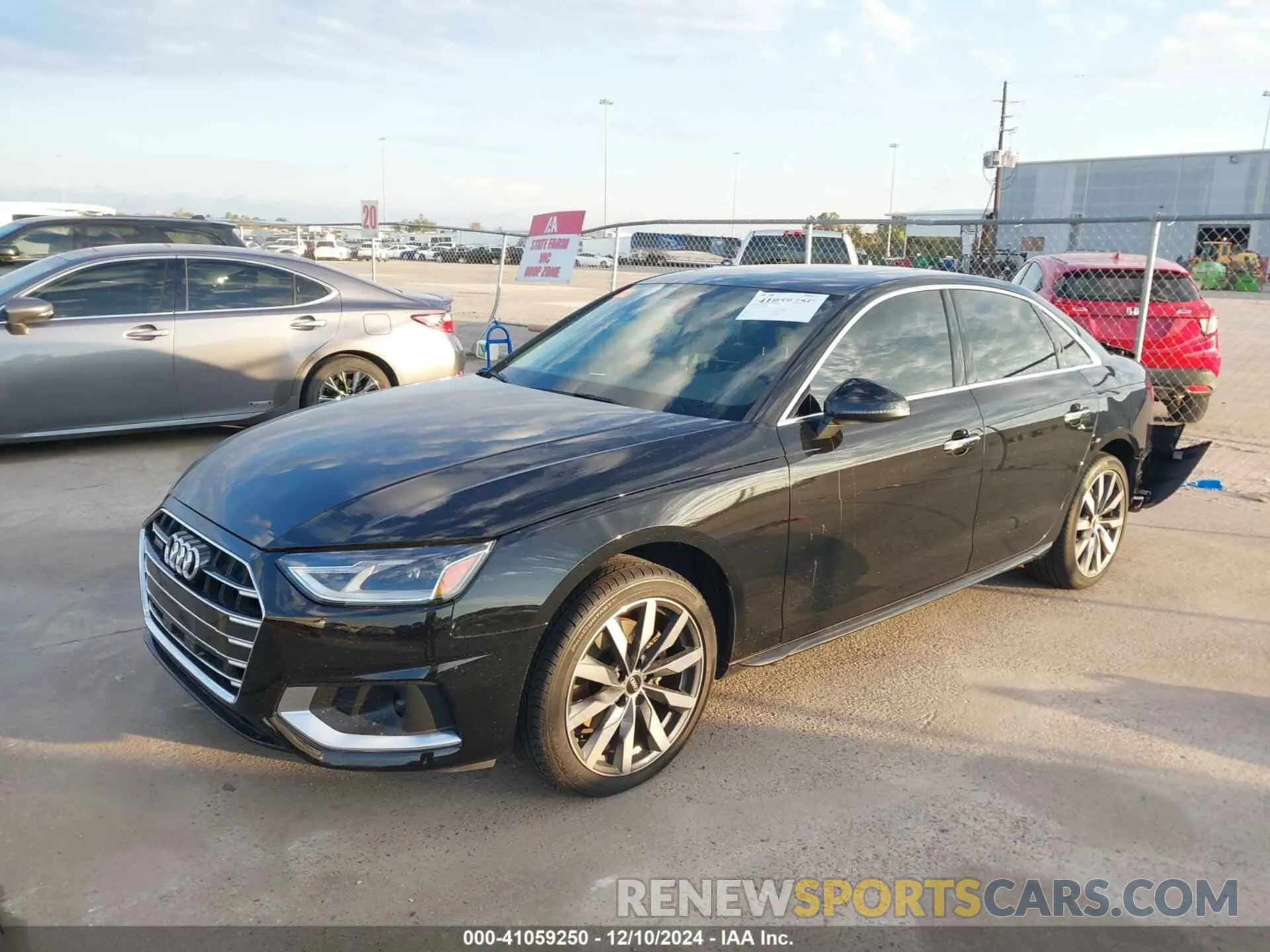 2 fotografías del automóvil dañado WAUABAF46NA019276 AUDI A4 2022