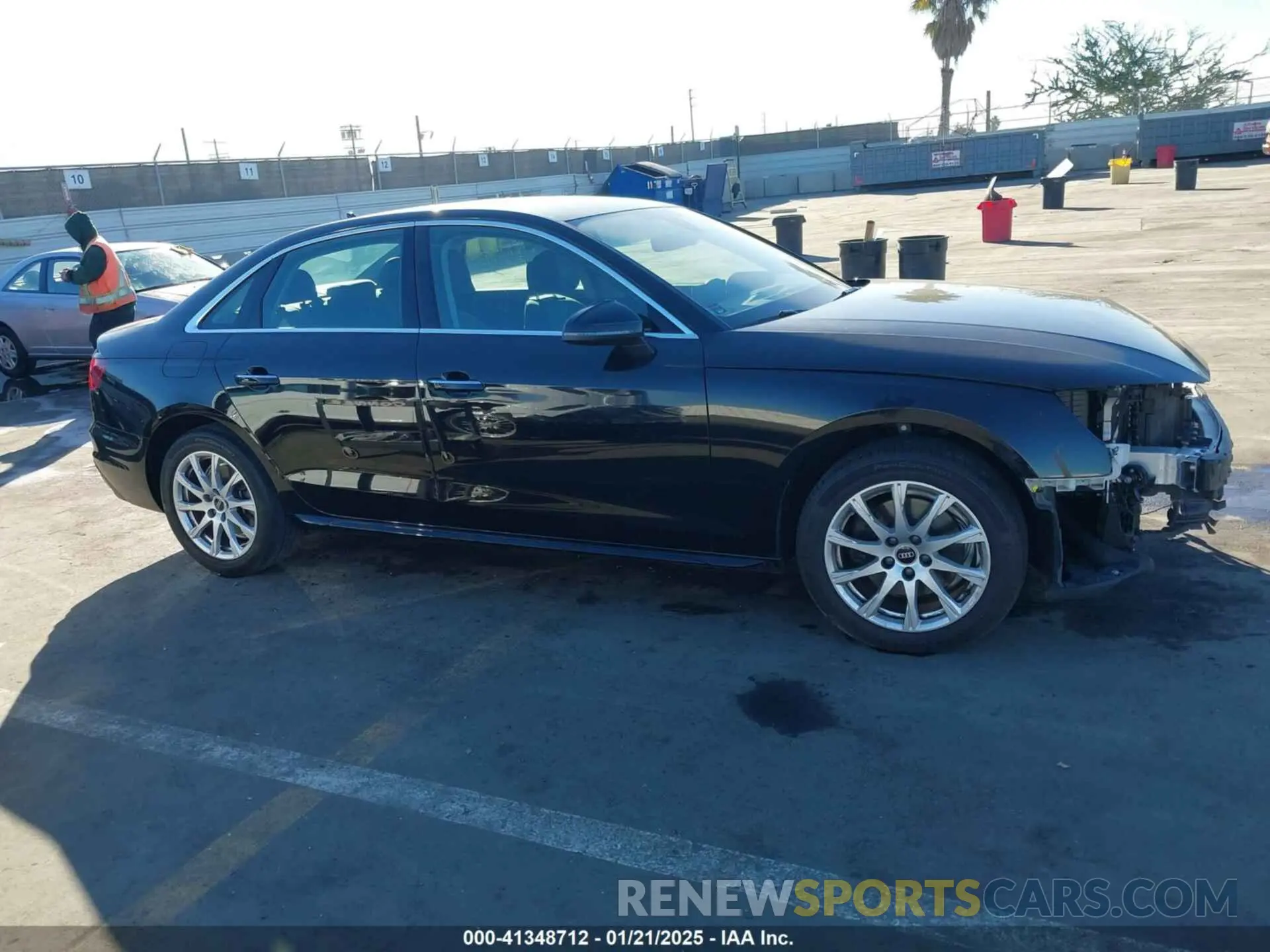 13 fotografías del automóvil dañado WAUABAF48NN002875 AUDI A4 2022