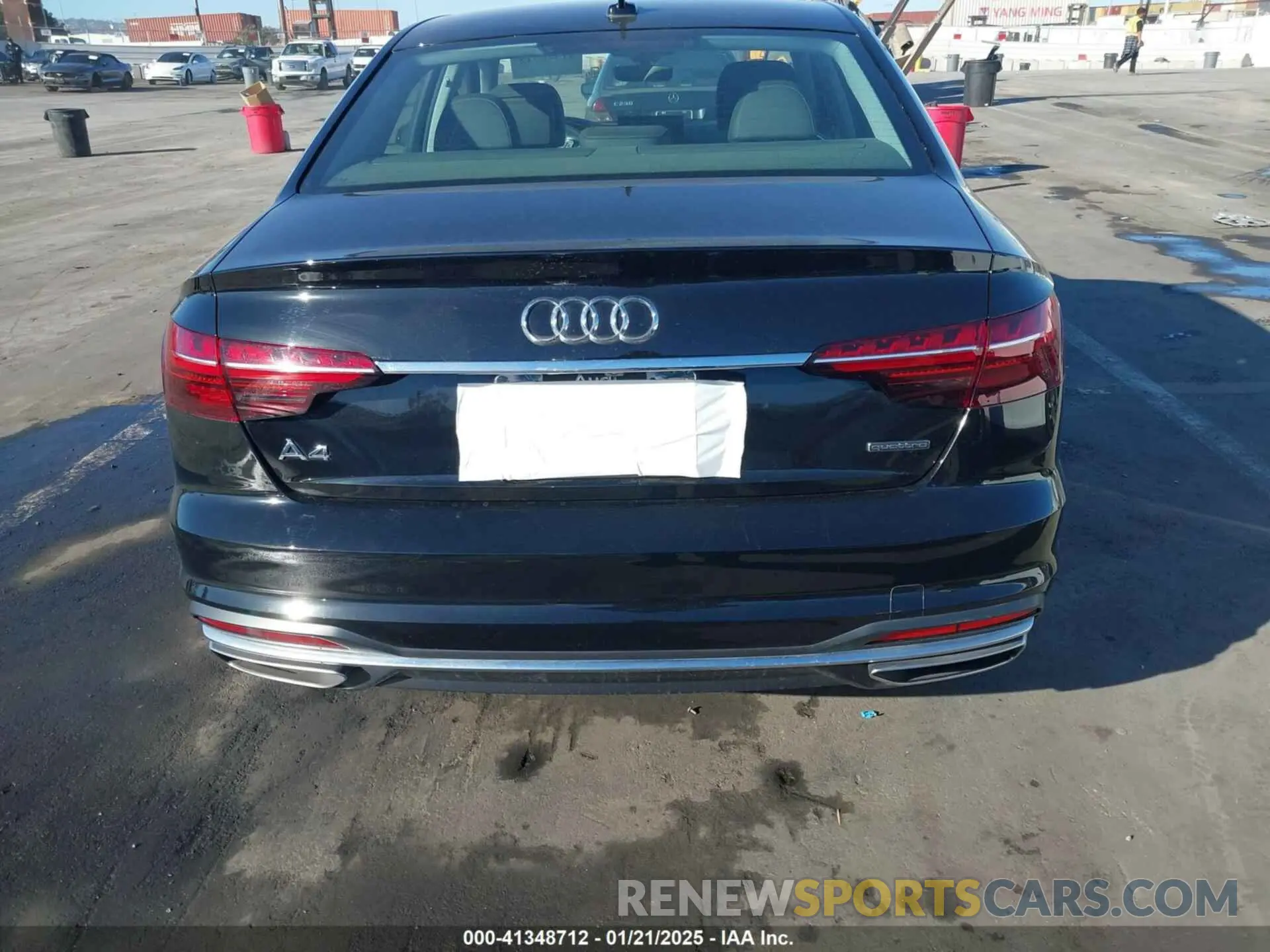 16 fotografías del automóvil dañado WAUABAF48NN002875 AUDI A4 2022