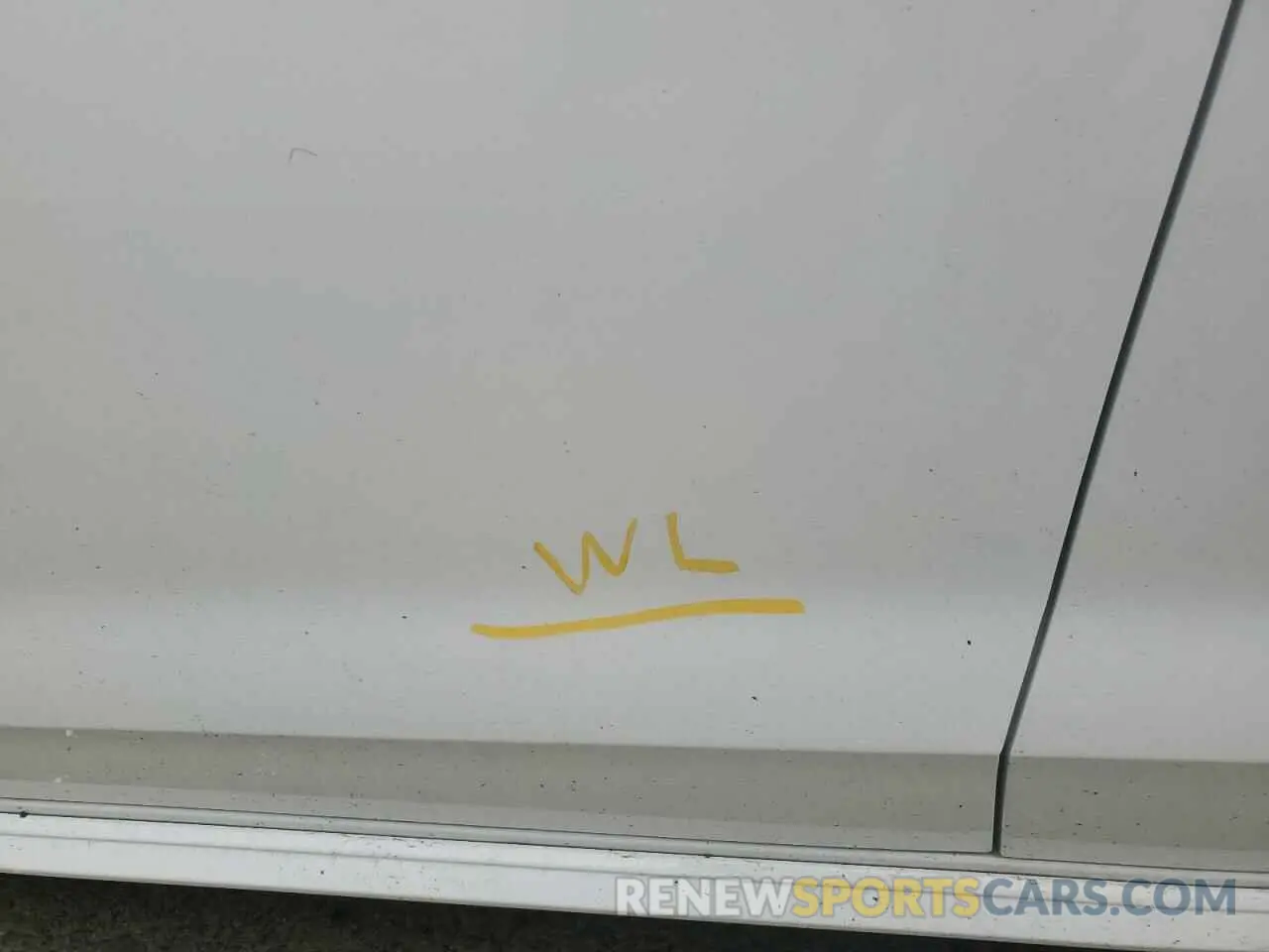 12 fotografías del automóvil dañado WAUABAF4XNN003154 AUDI A4 2022