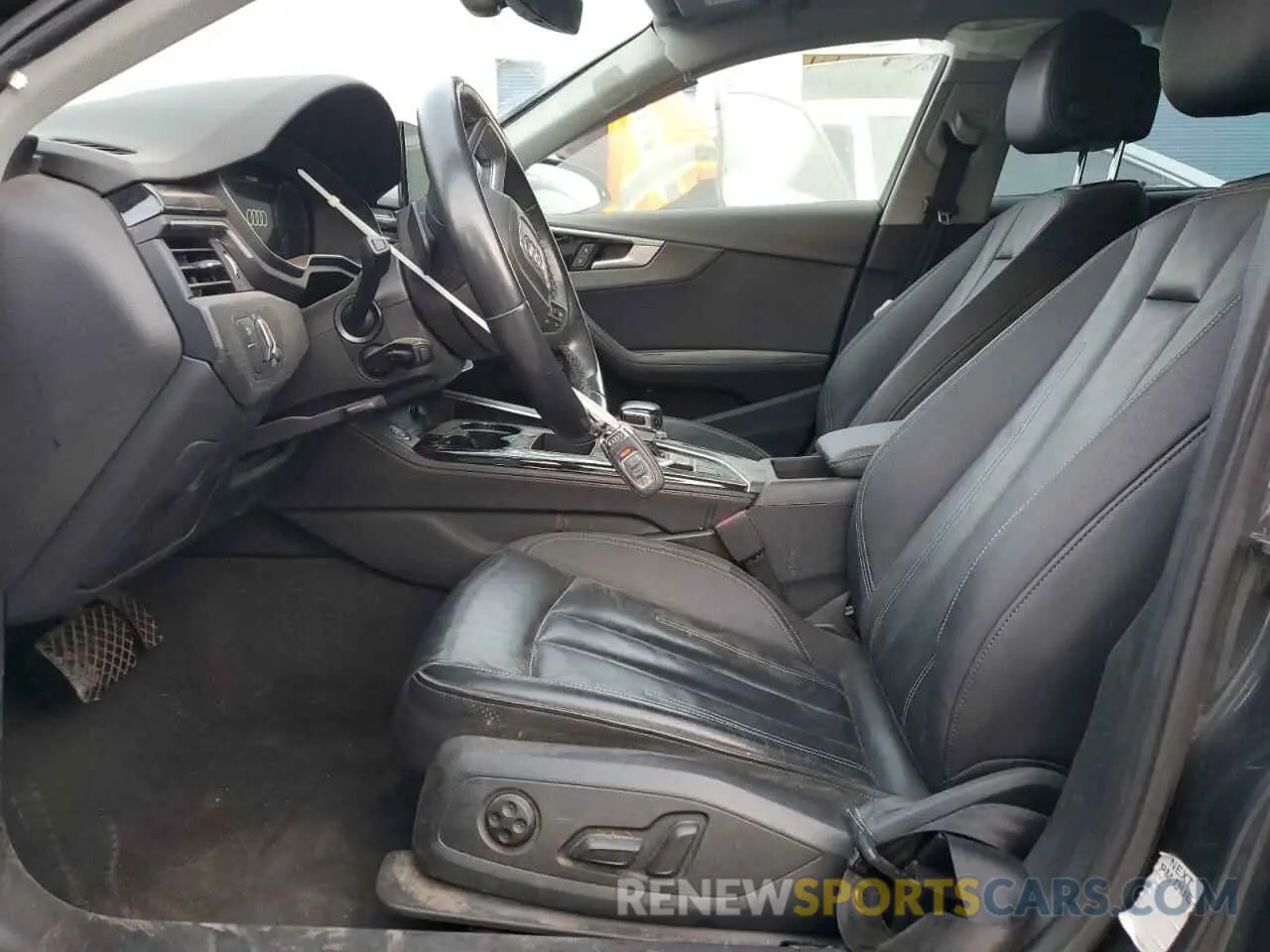 7 fotografías del automóvil dañado WAUBBAF44NN008421 AUDI A4 2022