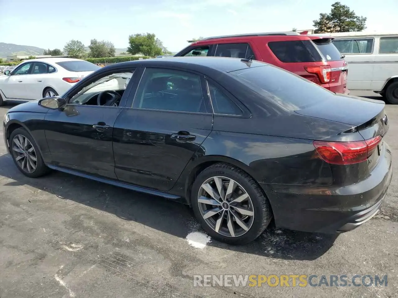 2 fotografías del automóvil dañado WAUBBAF47NN000801 AUDI A4 2022