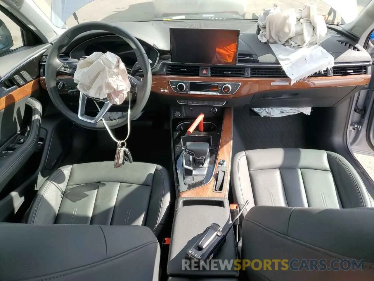 8 fotografías del automóvil dañado WAUBBAF48NA036956 AUDI A4 2022