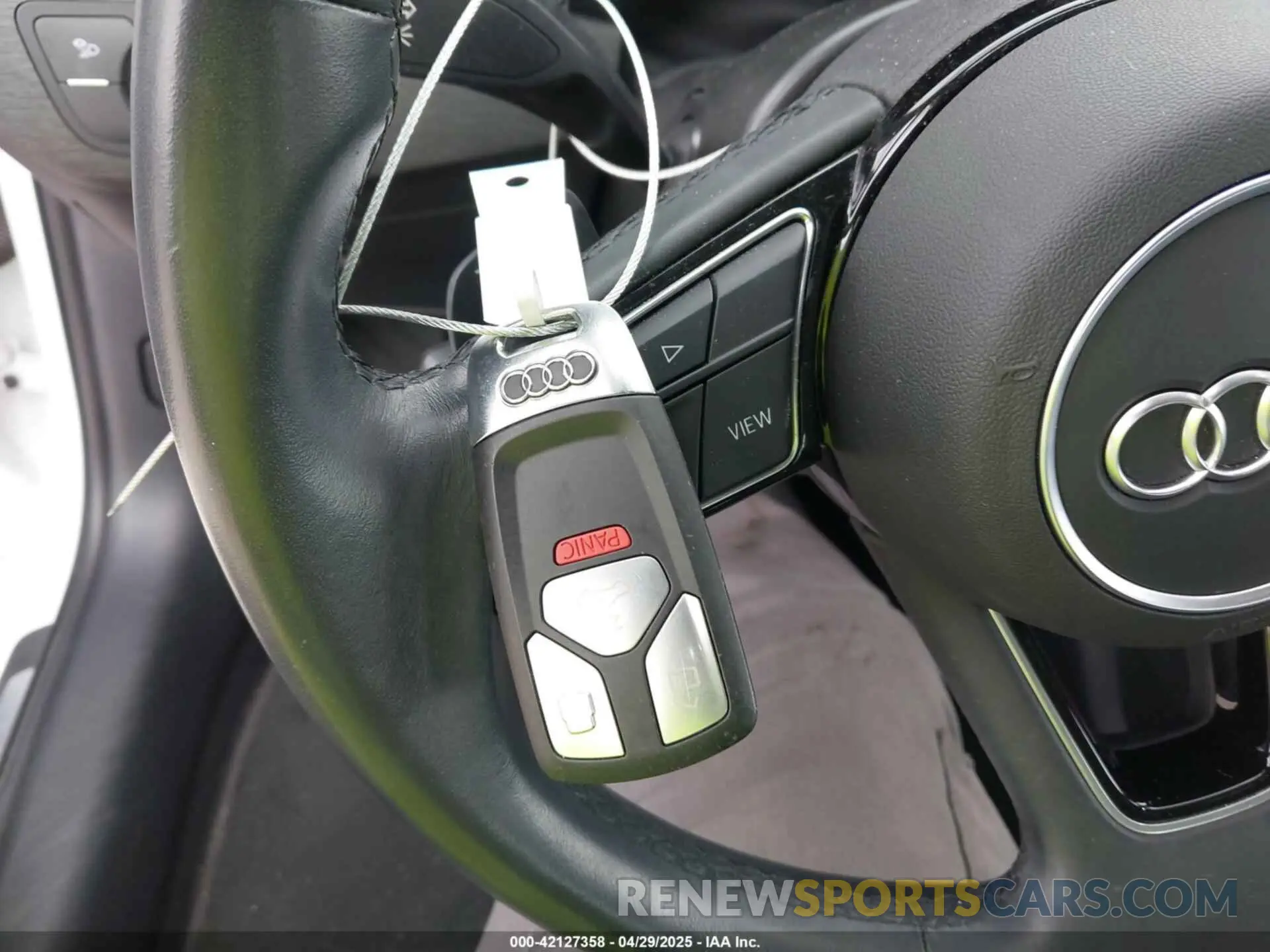 11 fotografías del automóvil dañado WAUBBAF48NN009765 AUDI A4 2022