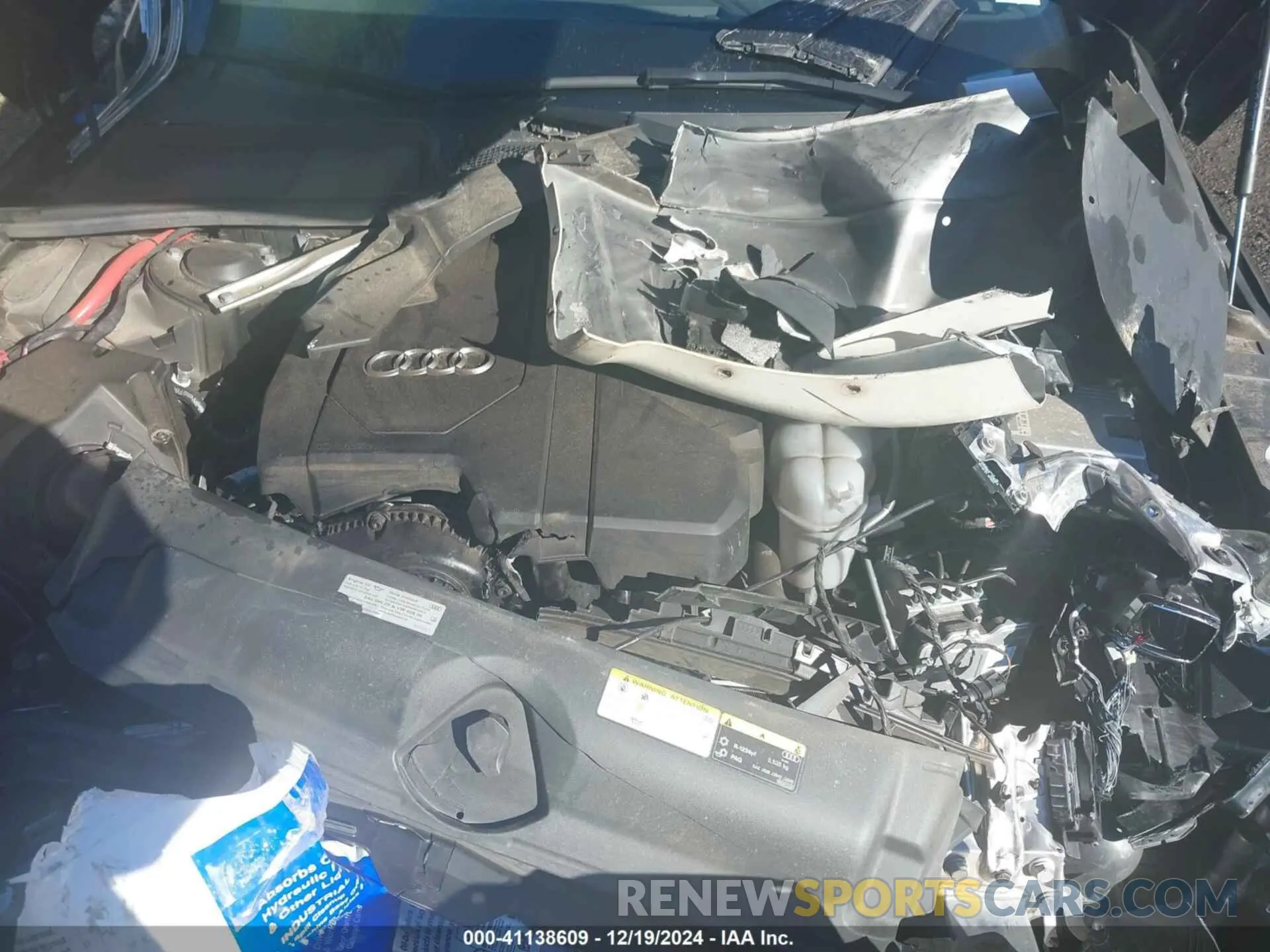 10 fotografías del automóvil dañado WAUBBAF48NN010012 AUDI A4 2022