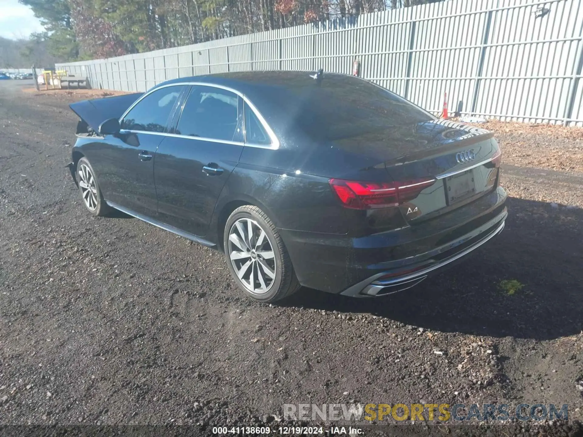 3 fotografías del automóvil dañado WAUBBAF48NN010012 AUDI A4 2022