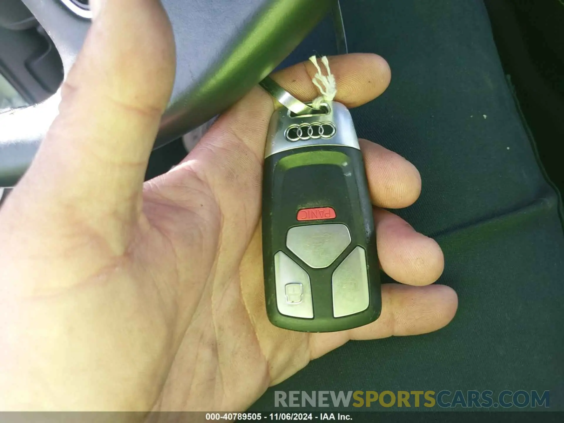 11 fotografías del automóvil dañado WAUEAAF41NN011678 AUDI A4 2022