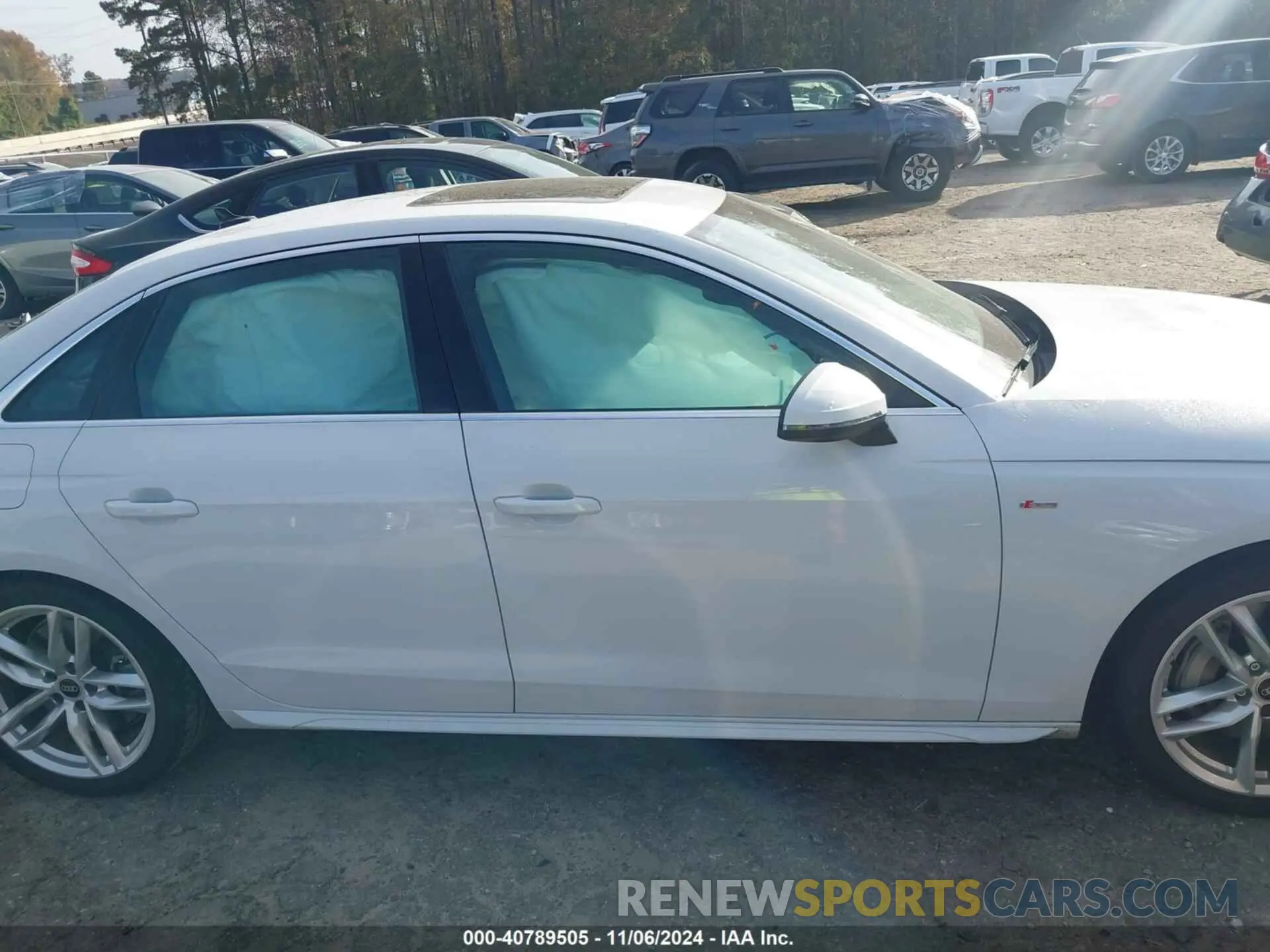 13 fotografías del automóvil dañado WAUEAAF41NN011678 AUDI A4 2022