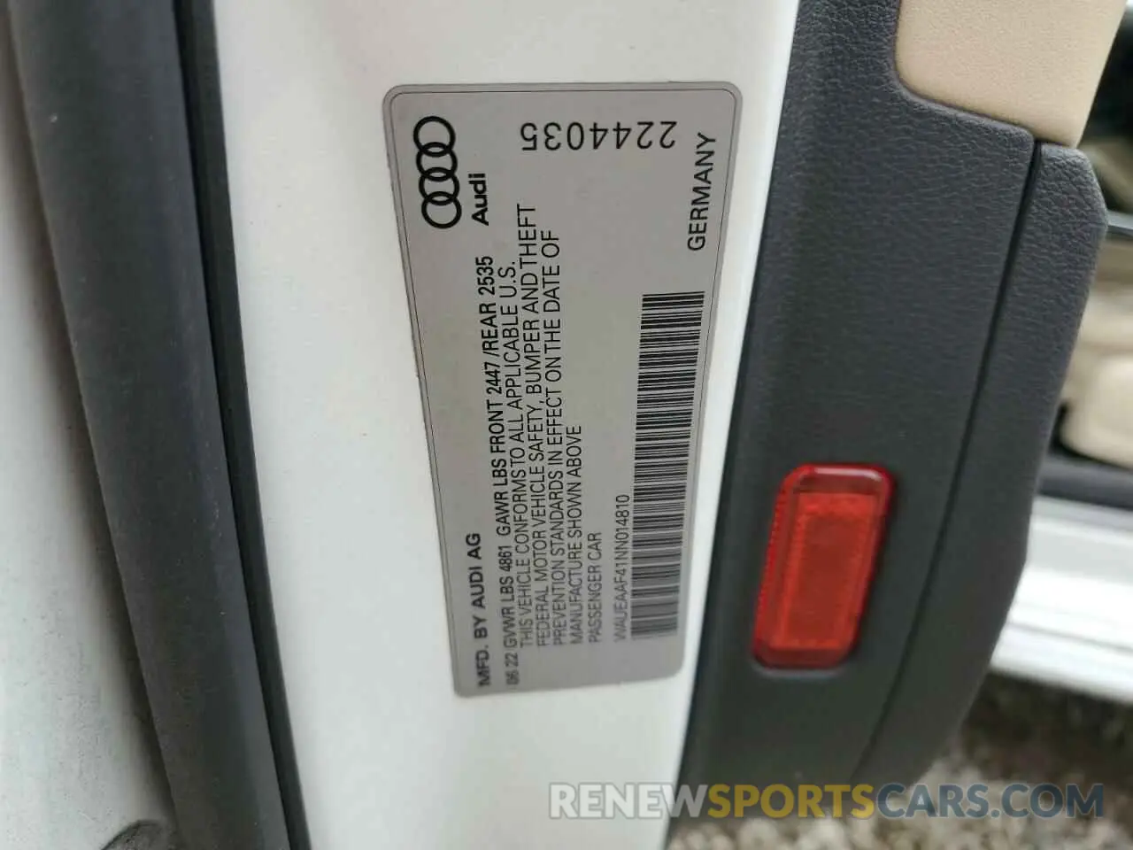12 fotografías del automóvil dañado WAUEAAF41NN014810 AUDI A4 2022