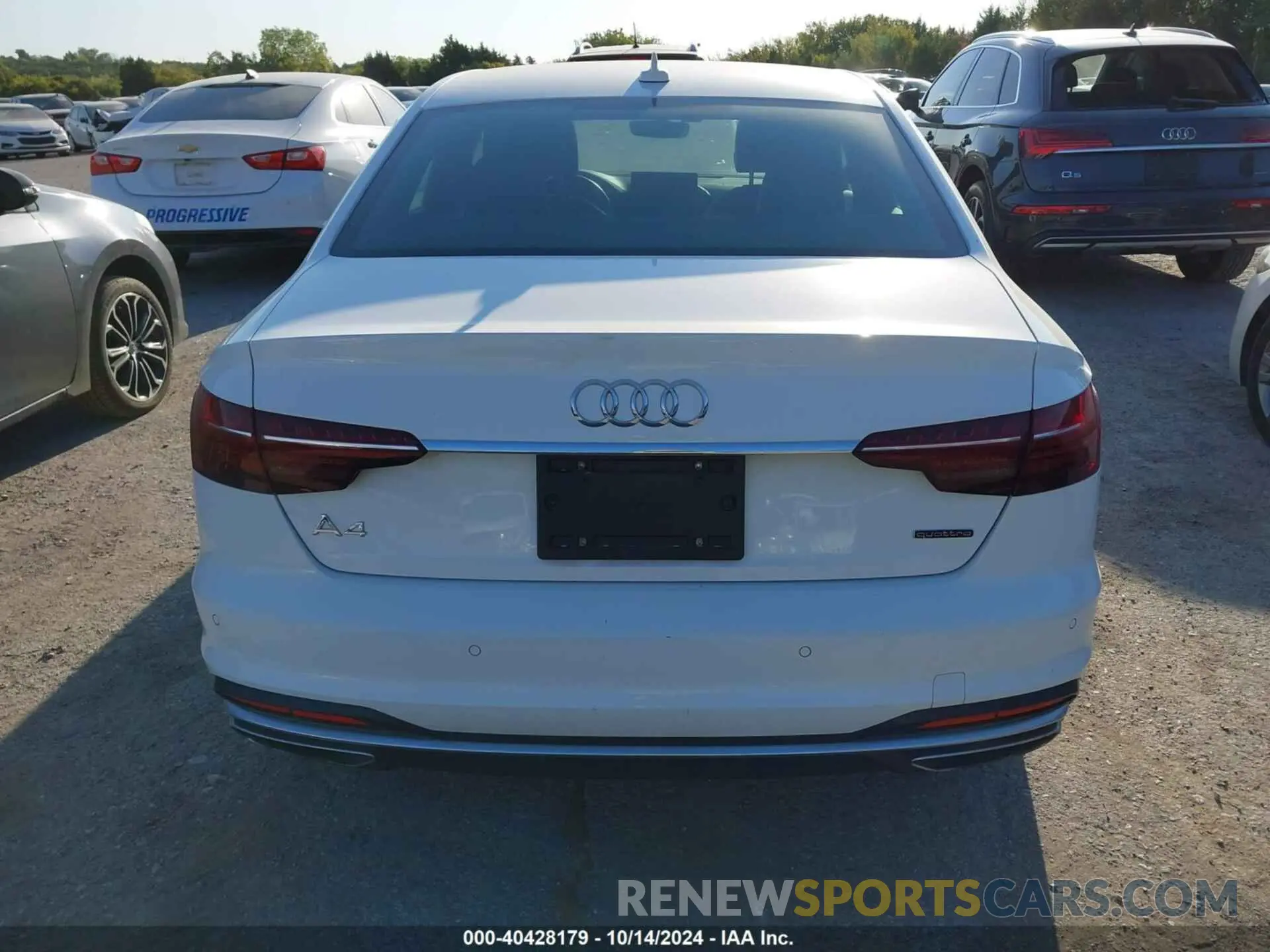 16 fotografías del automóvil dañado WAUEAAF43NN014842 AUDI A4 2022