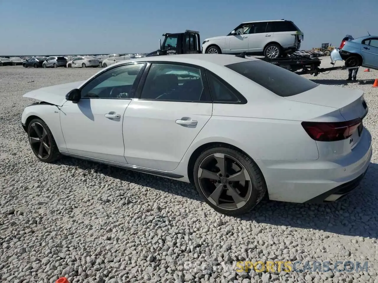 2 fotografías del automóvil dañado WAUEAAF44NN007253 AUDI A4 2022