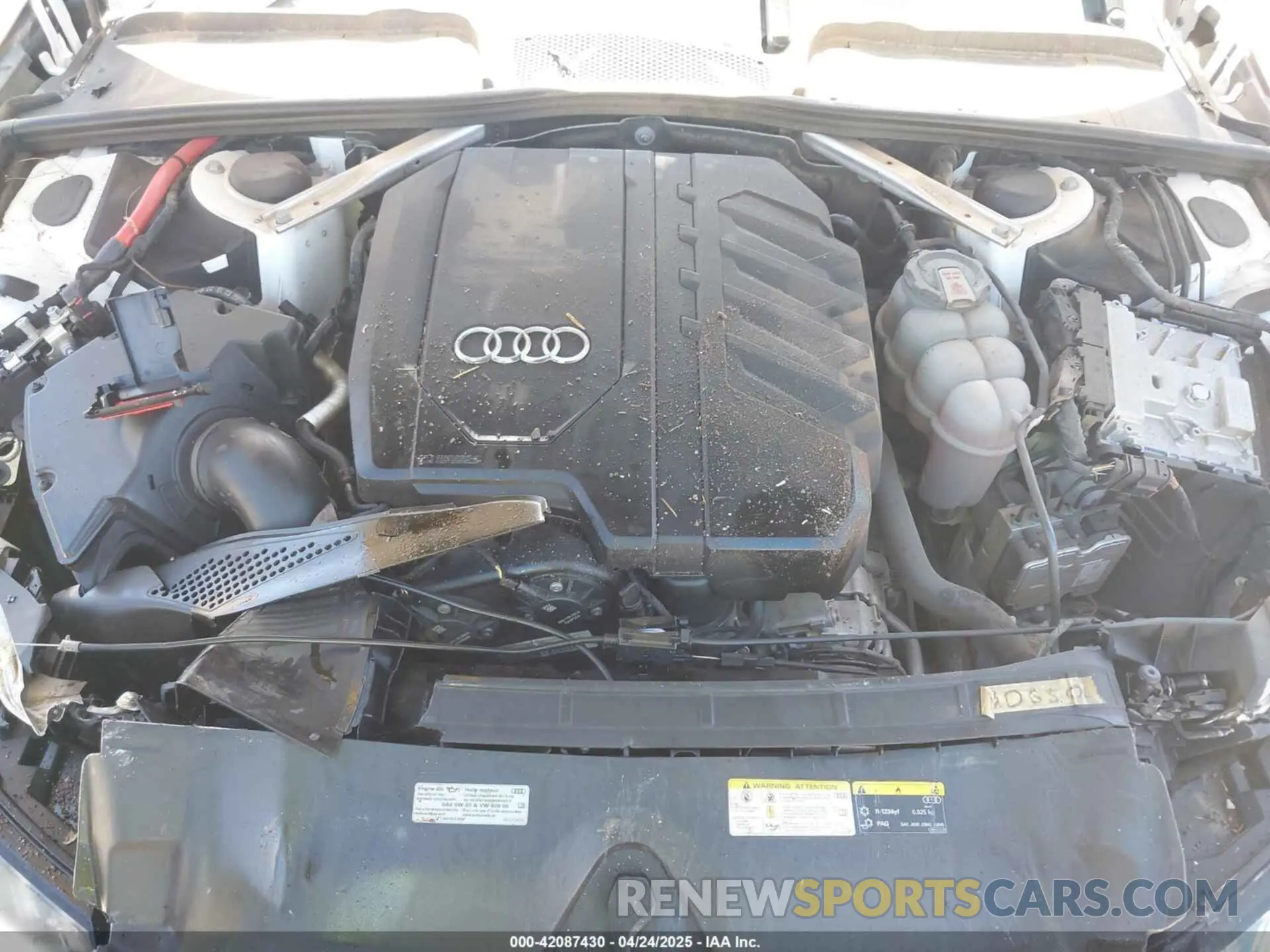 10 fotografías del automóvil dañado WAUEAAF45NN013501 AUDI A4 2022
