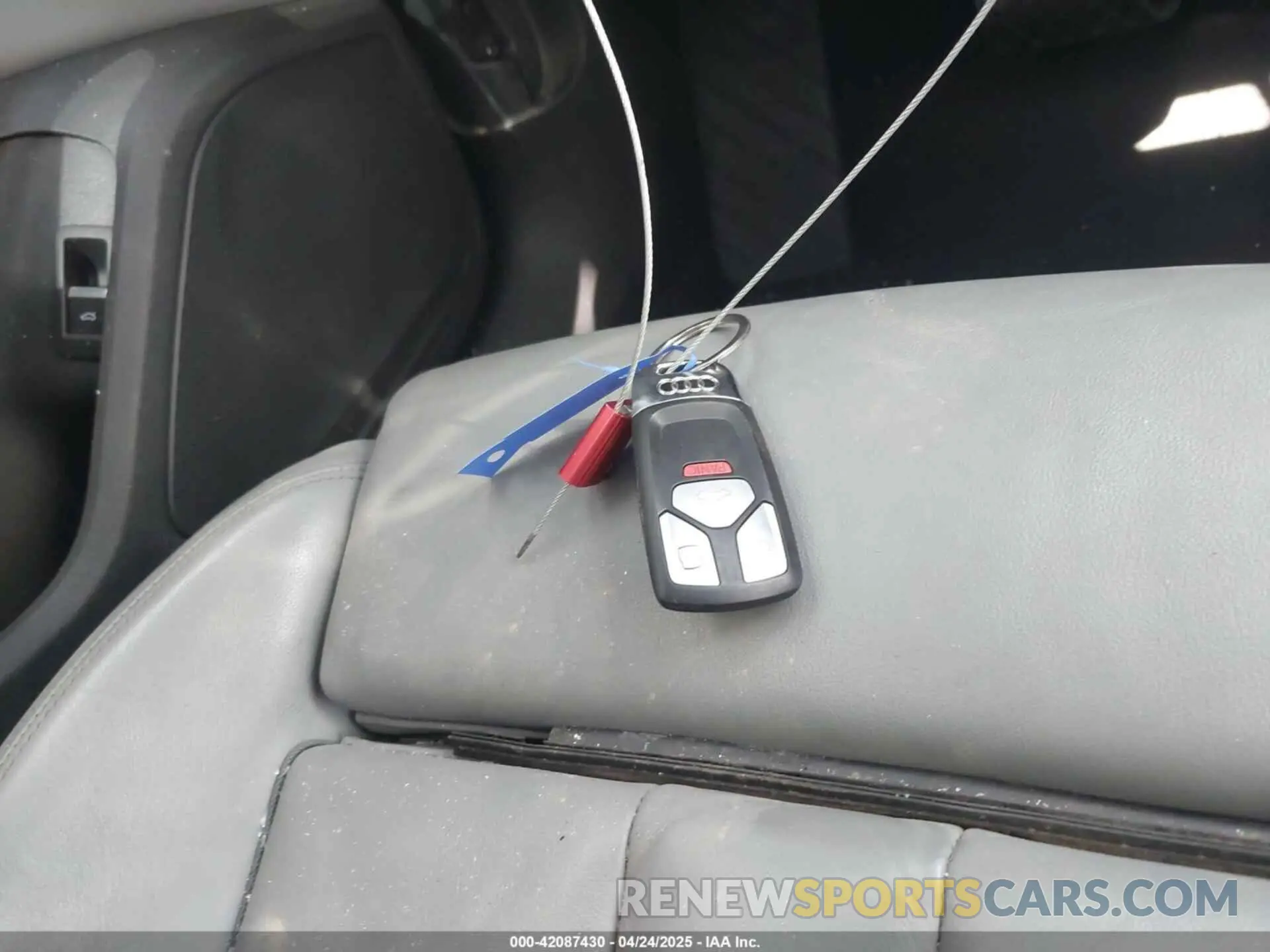 11 fotografías del automóvil dañado WAUEAAF45NN013501 AUDI A4 2022