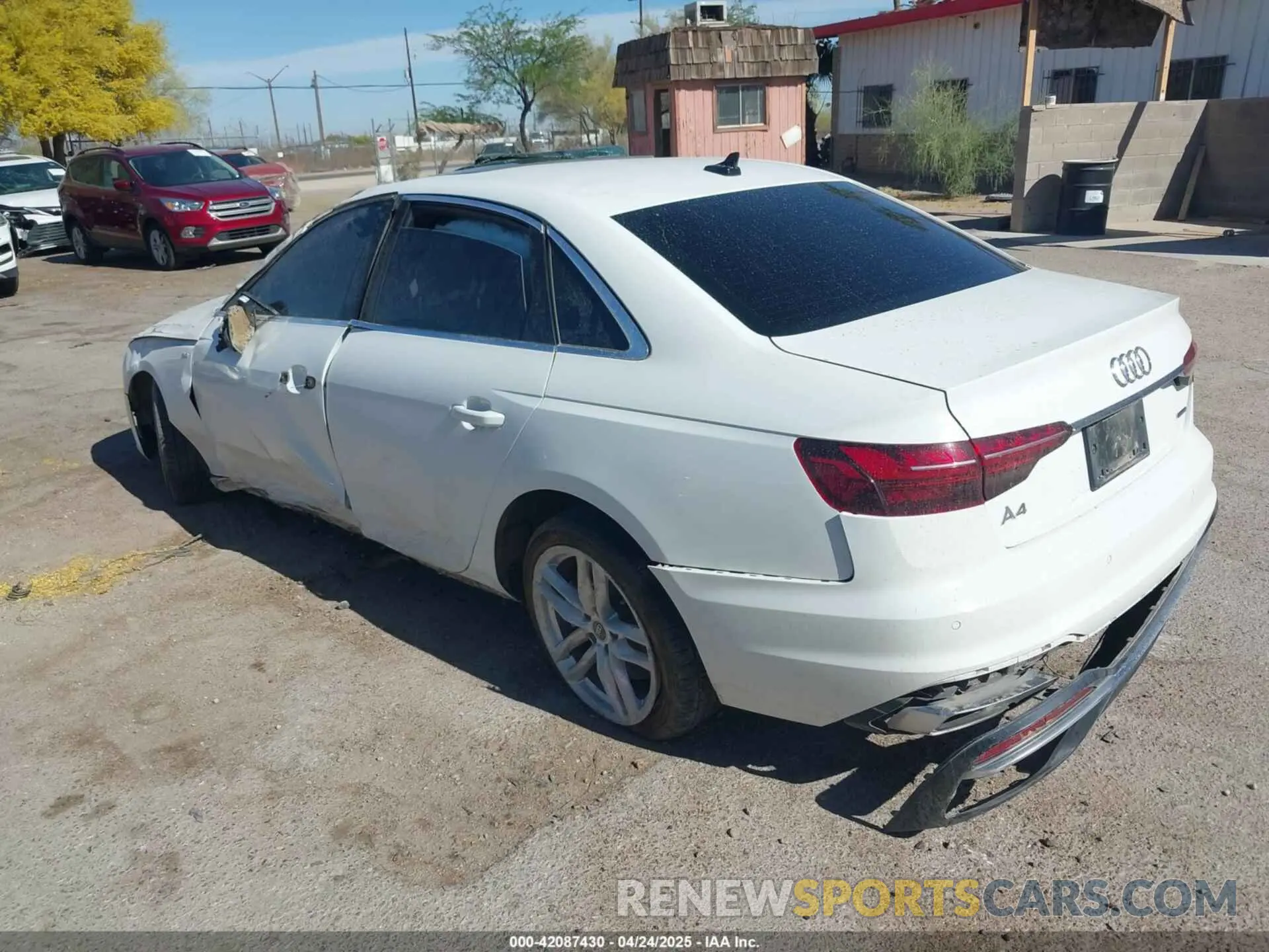 3 fotografías del automóvil dañado WAUEAAF45NN013501 AUDI A4 2022