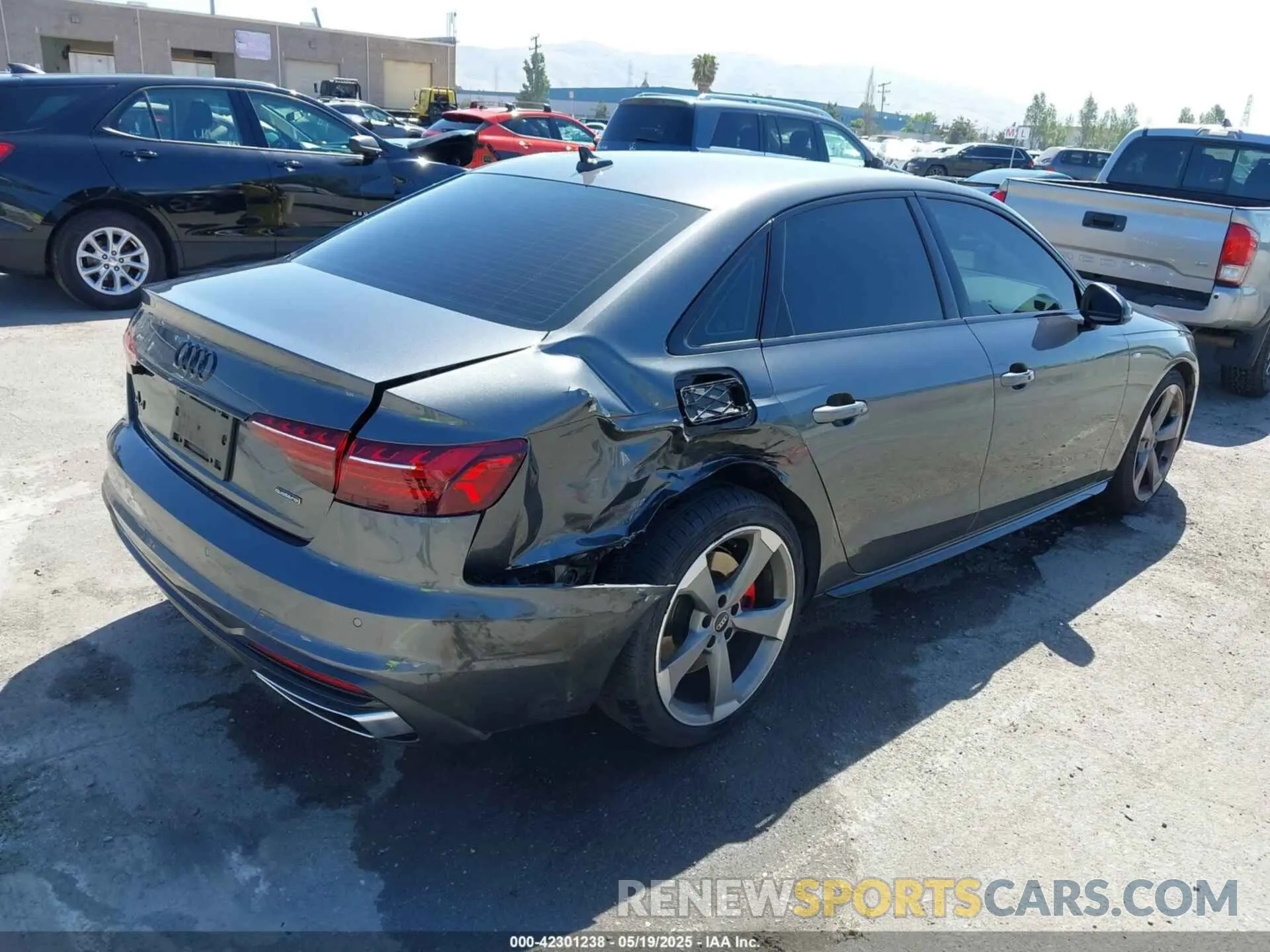 4 fotografías del automóvil dañado WAUEAAF47NN012401 AUDI A4 2022