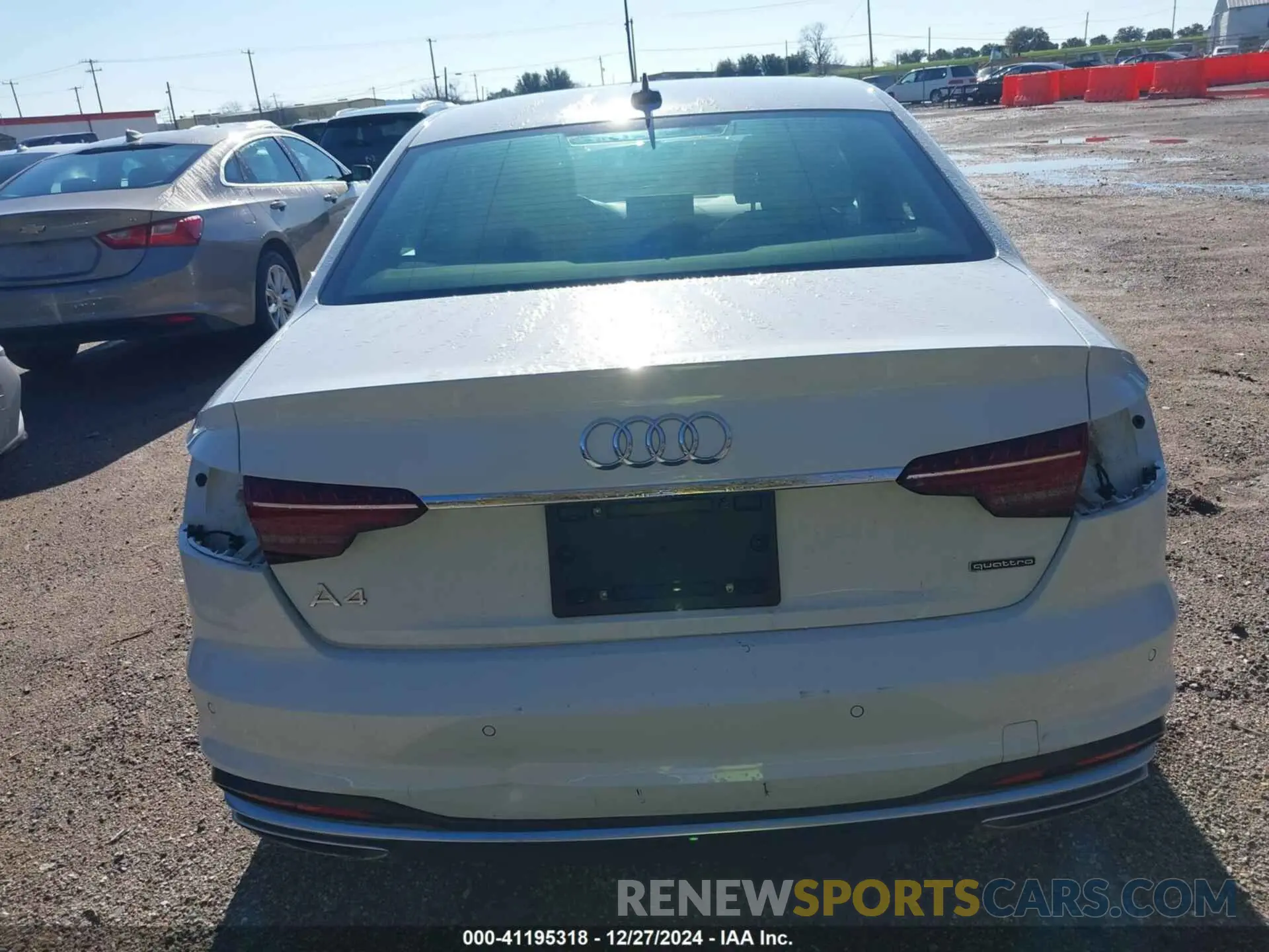 16 fotografías del automóvil dañado WAUEAAF47NN015119 AUDI A4 2022