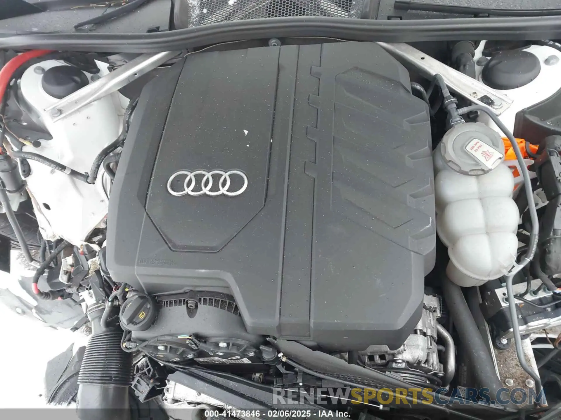 10 fotografías del automóvil dañado WAUEAAF48NN011774 AUDI A4 2022