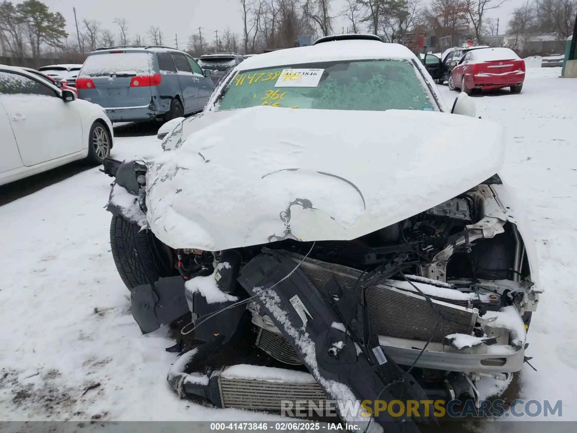 12 fotografías del automóvil dañado WAUEAAF48NN011774 AUDI A4 2022