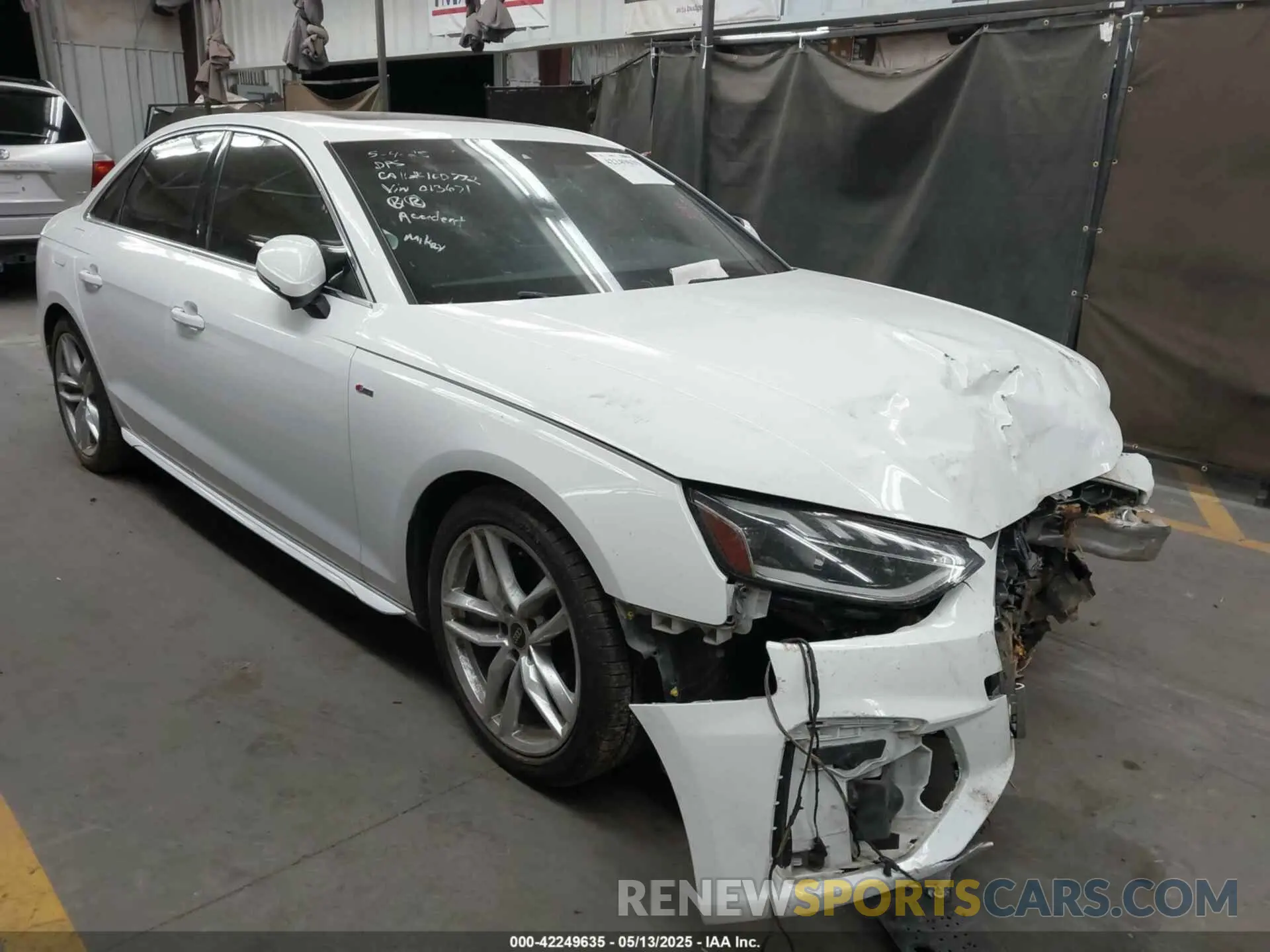 1 fotografías del automóvil dañado WAUEAAF48NN013671 AUDI A4 2022